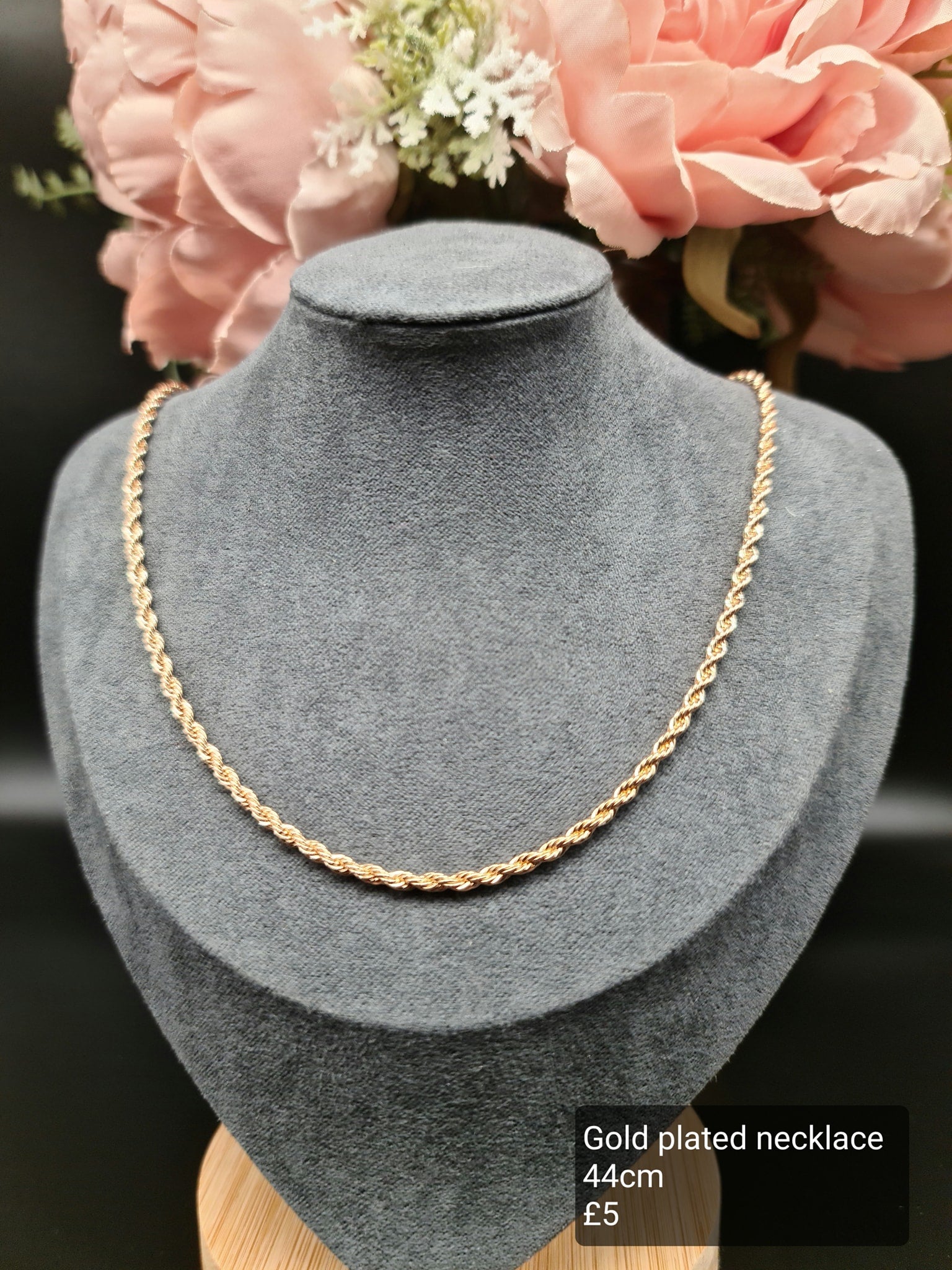 Simple necklace image 0