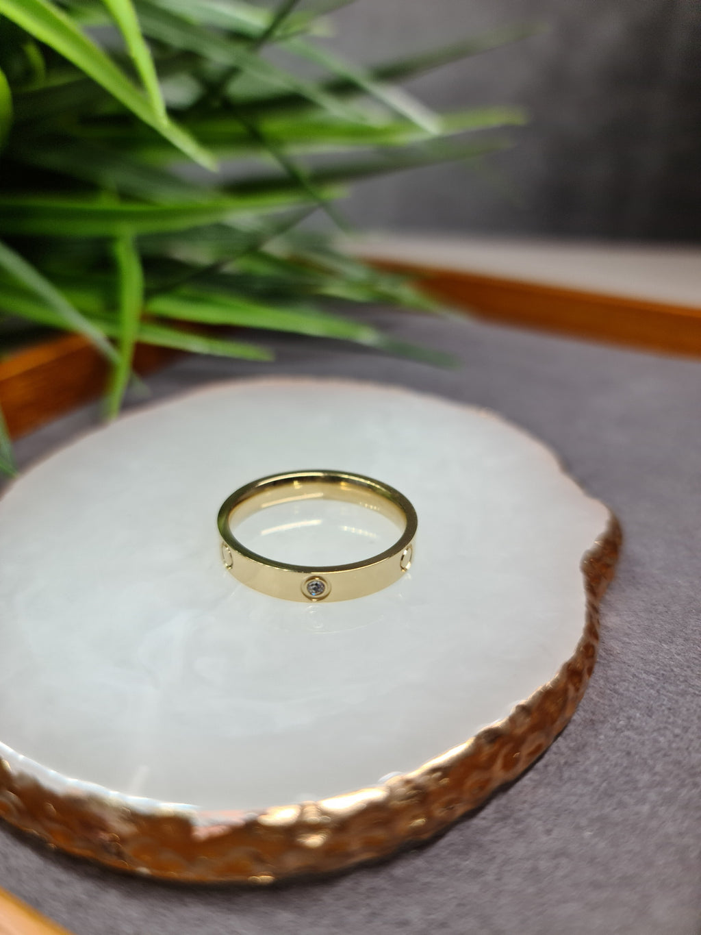 Trendy wedding ring image 1