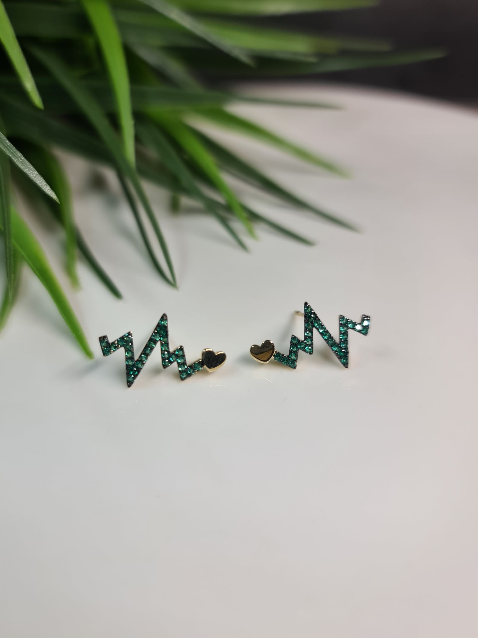 Heart line earrings image 0