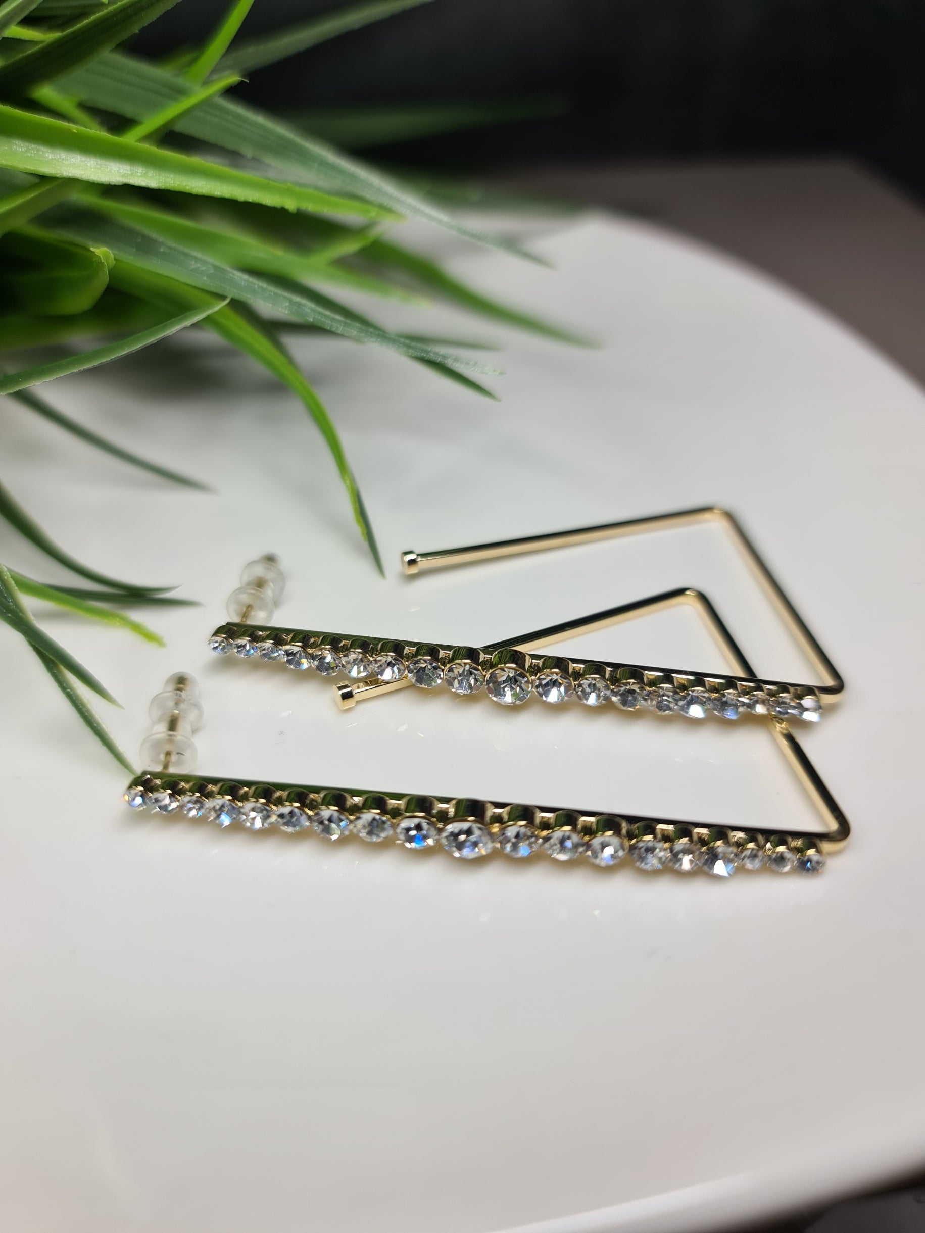 Elegant earrings image 0