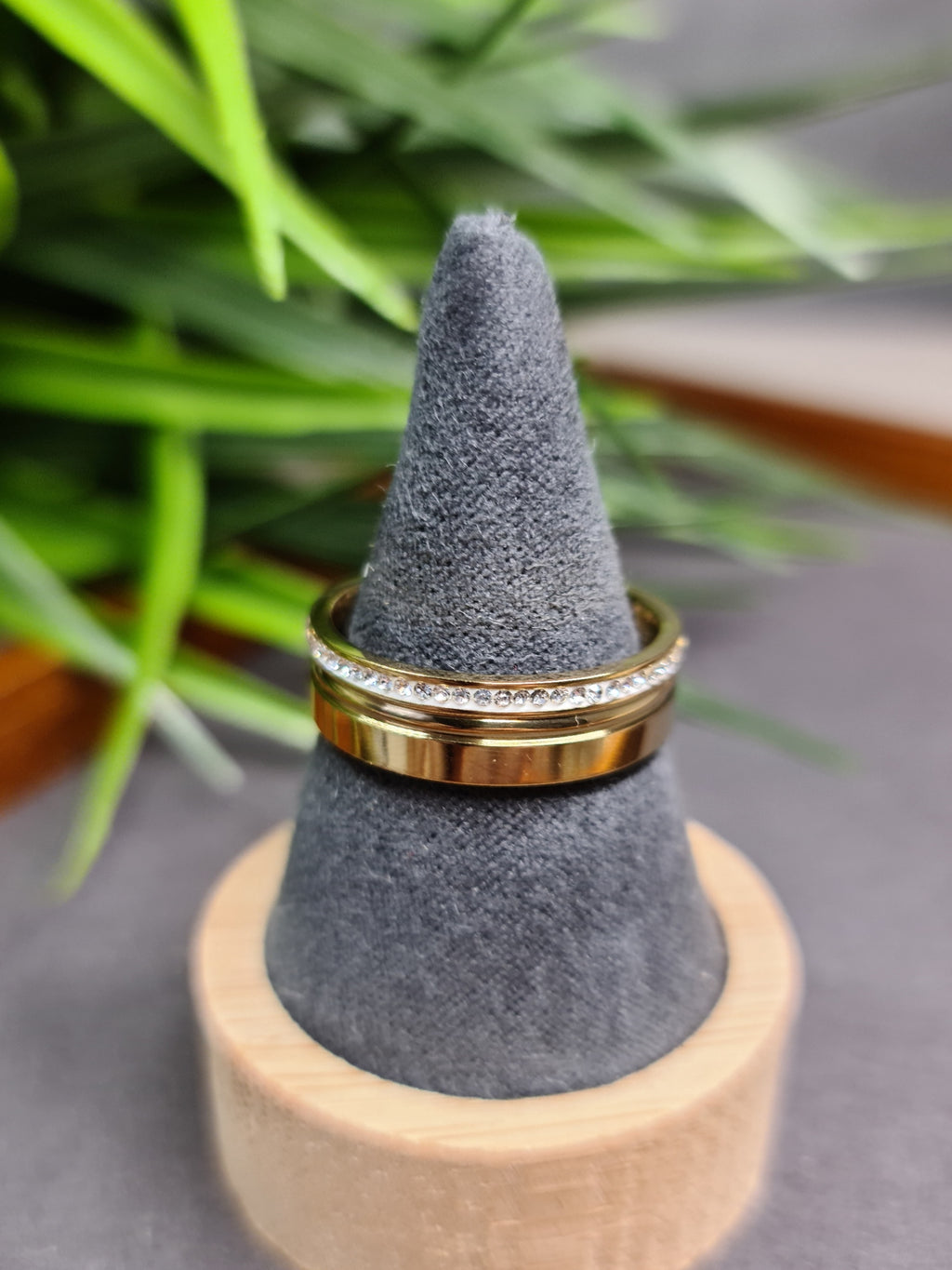 Diamond wedding ring image 0