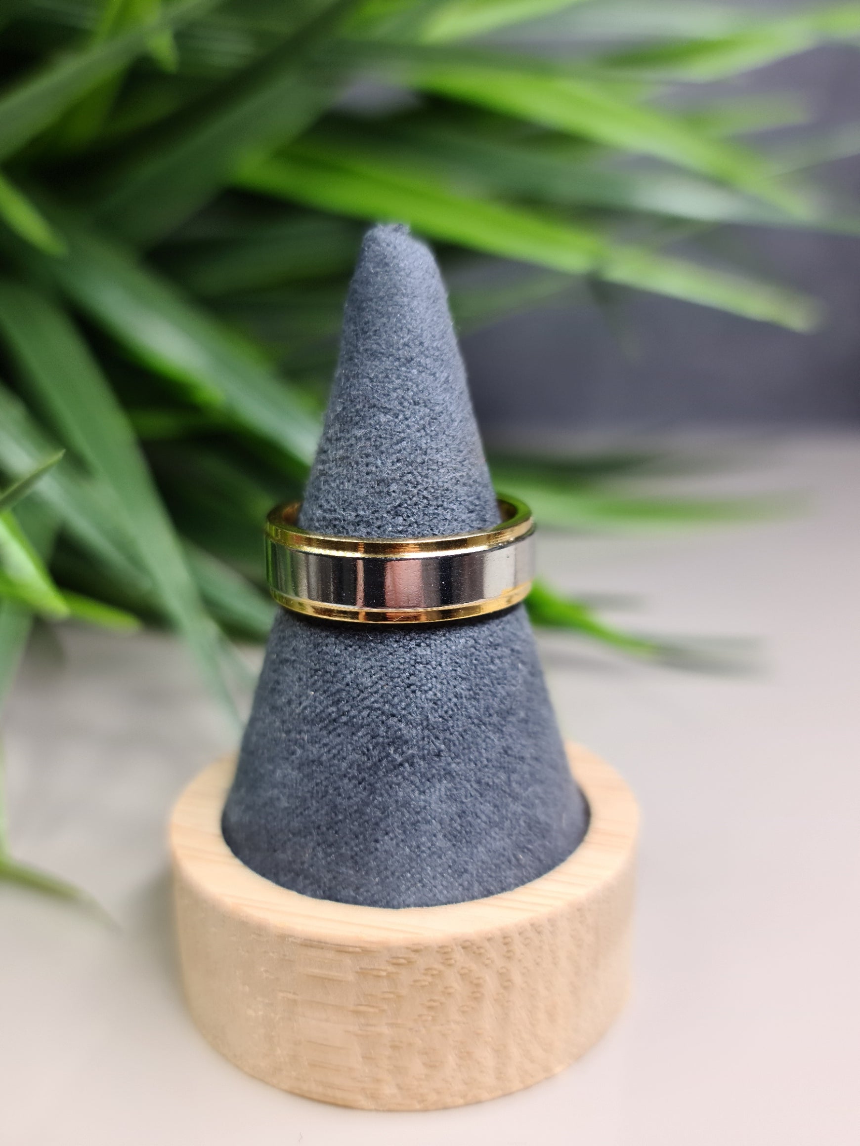 Wedding ring image 0