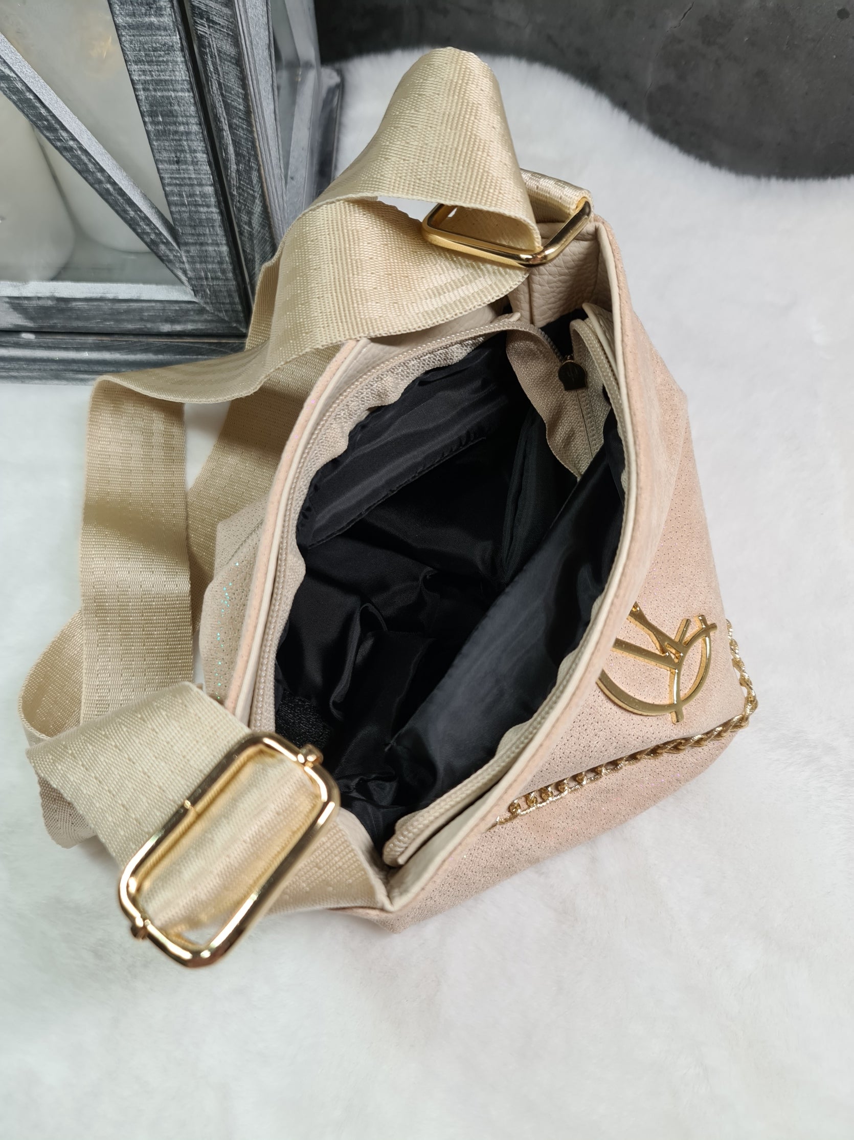 Vittoria Lucca beige handbag image 2