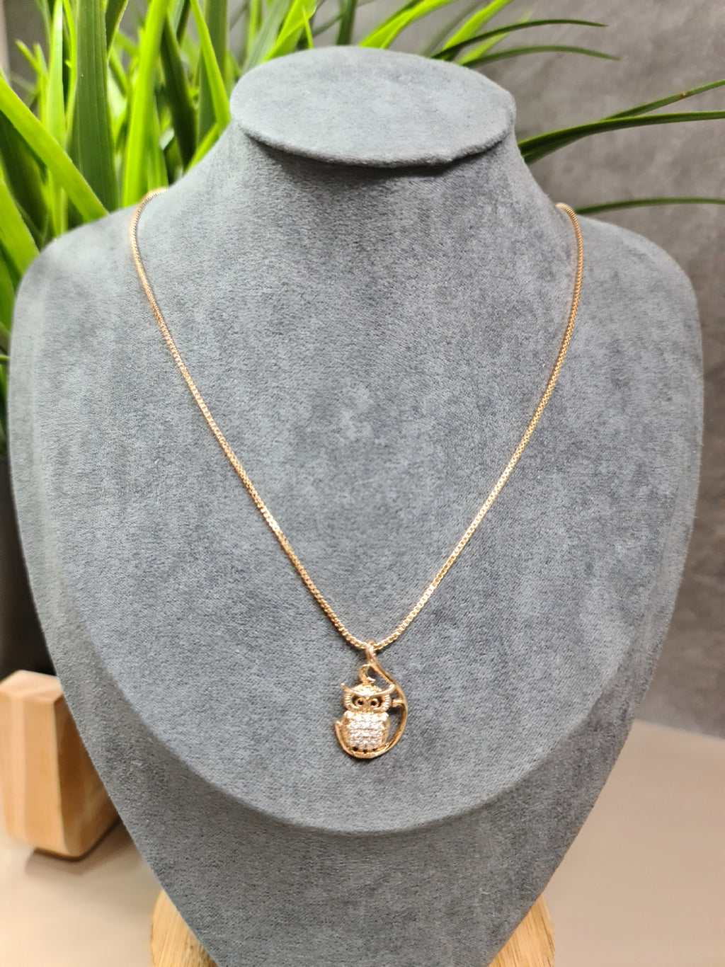 Owl necklace image 0