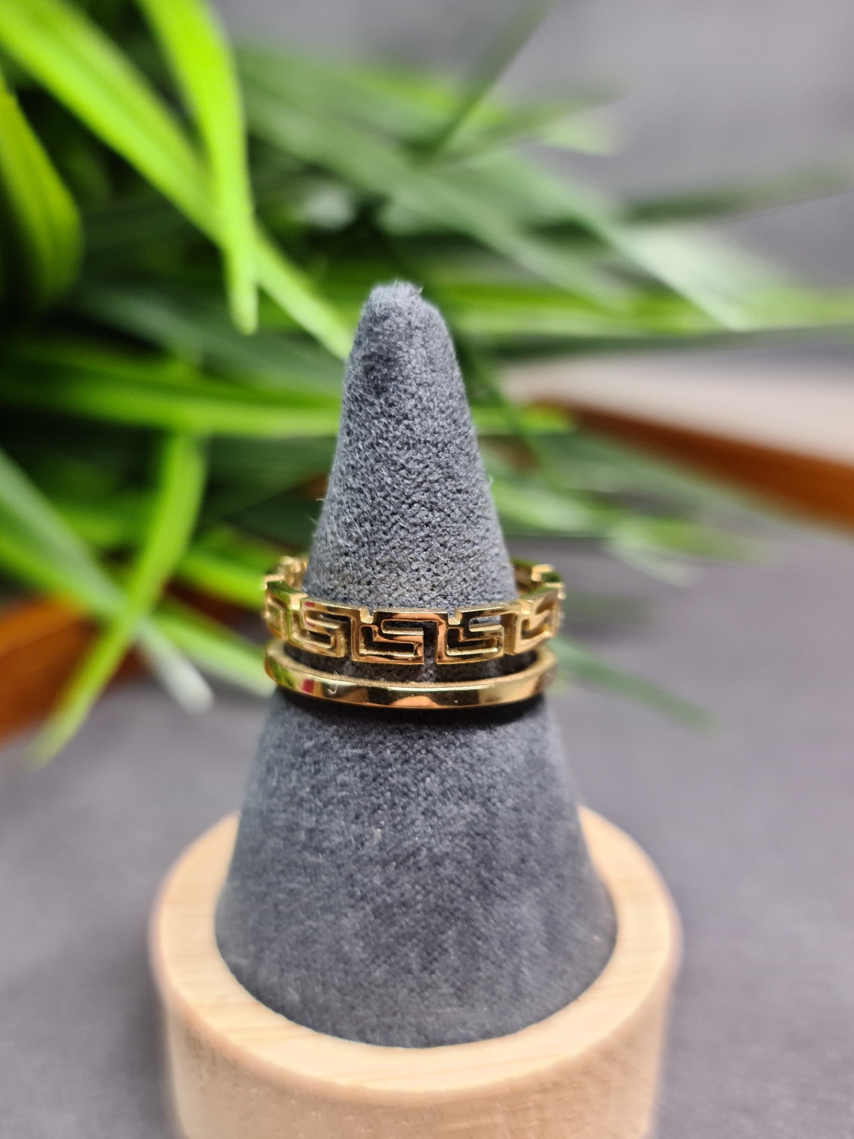 Trendy sign ring image 0