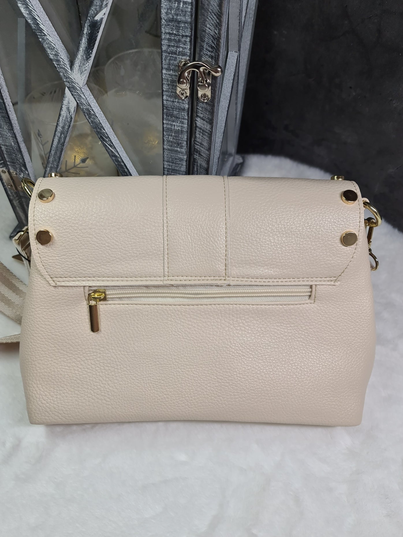 Vittoria Lucca beige handbag image 2