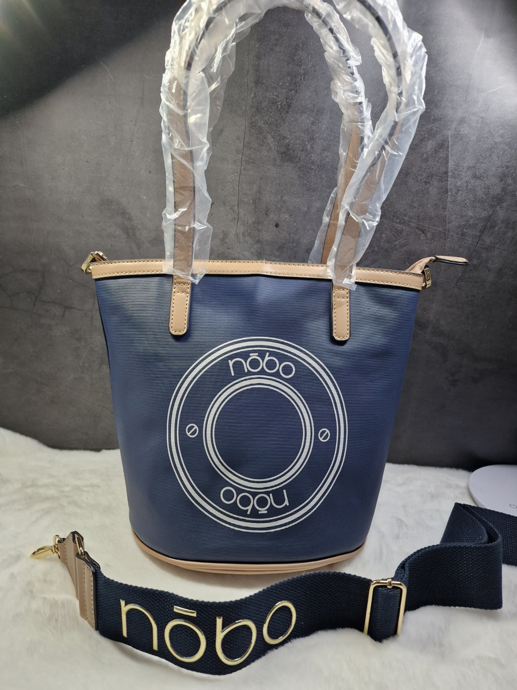 Nobo handbag in navy image 0