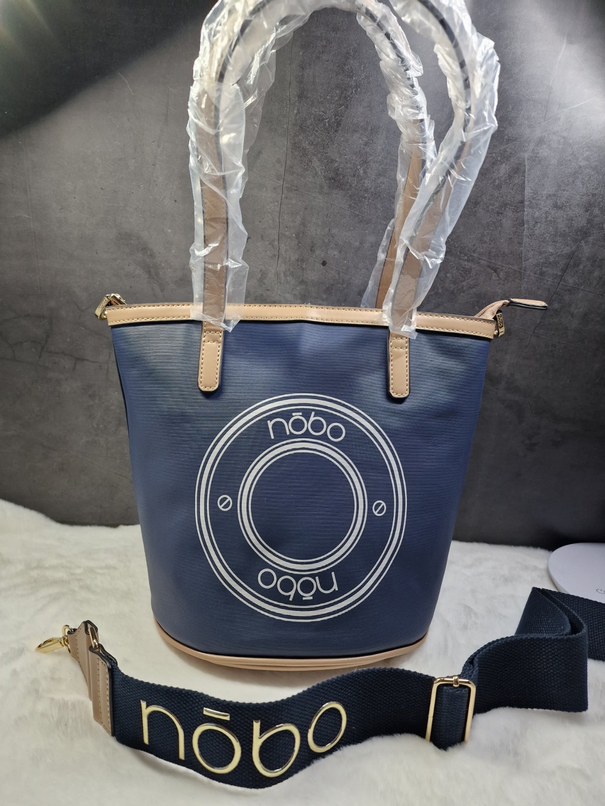 Nobo handbag in navy image 0