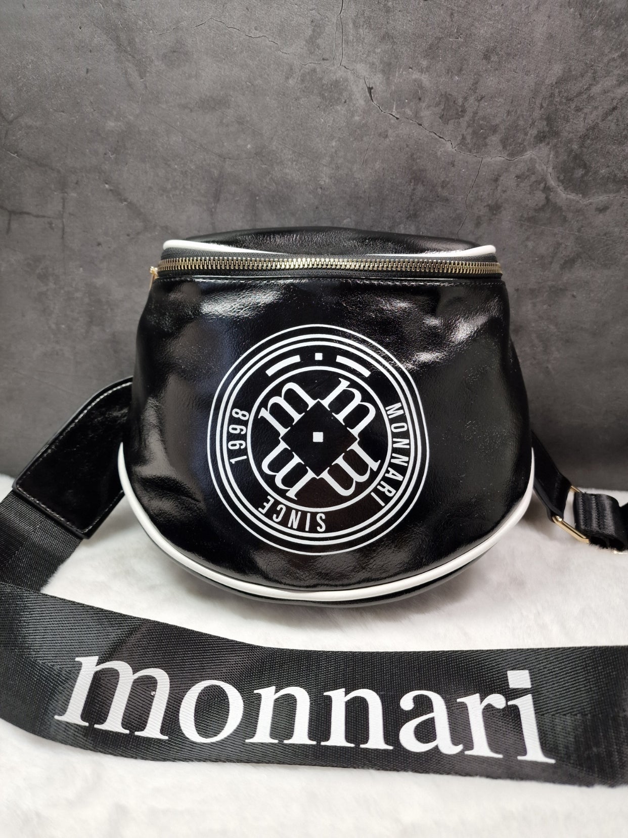 Monnari - small, shoulder bag in black image 0