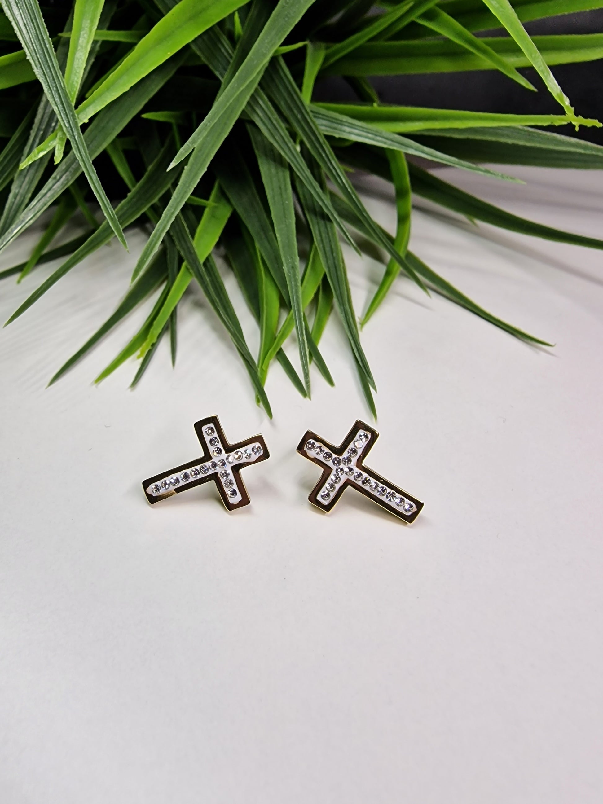 Rhinestones cross earrings, gold image 0