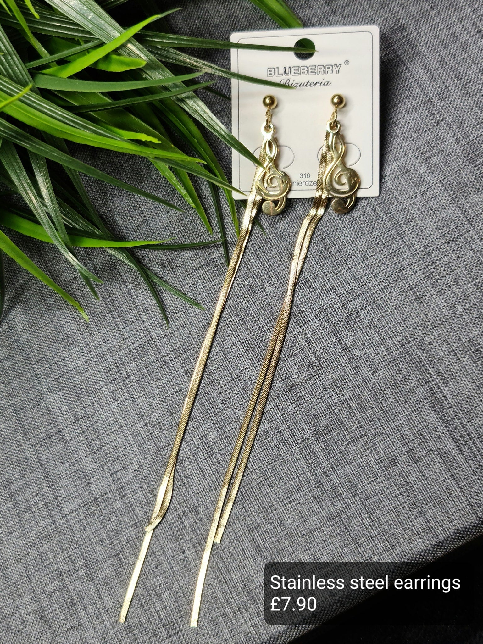 Clef earrings image 0