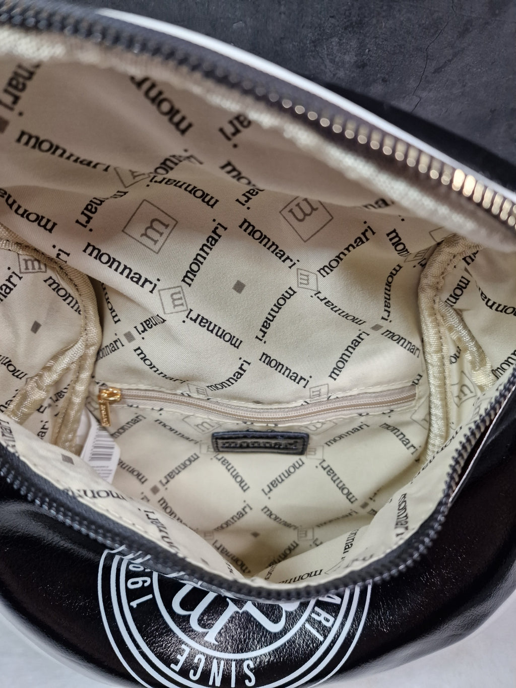 Monnari - small, shoulder bag in black image 2