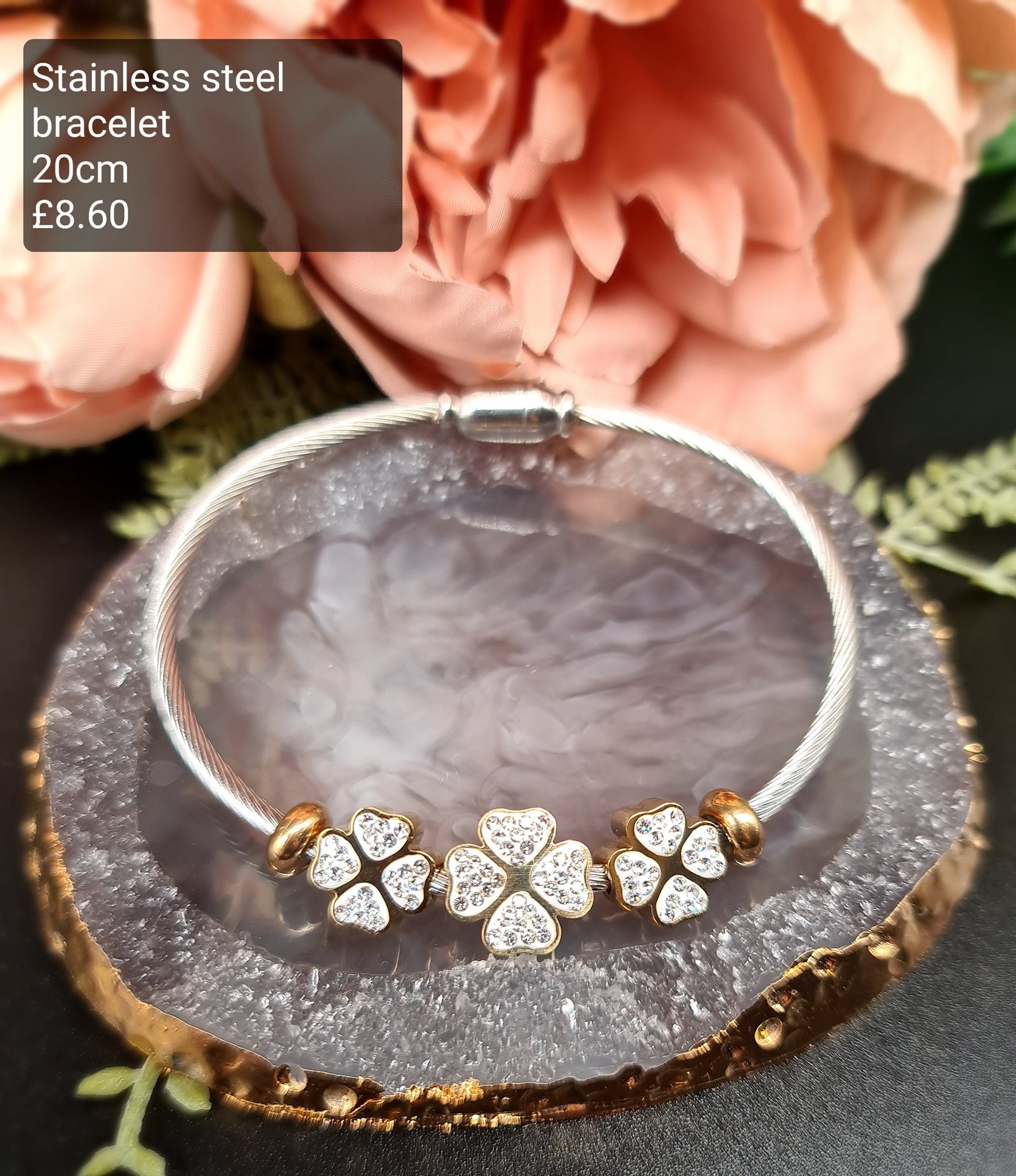 Clover bracelet image 0