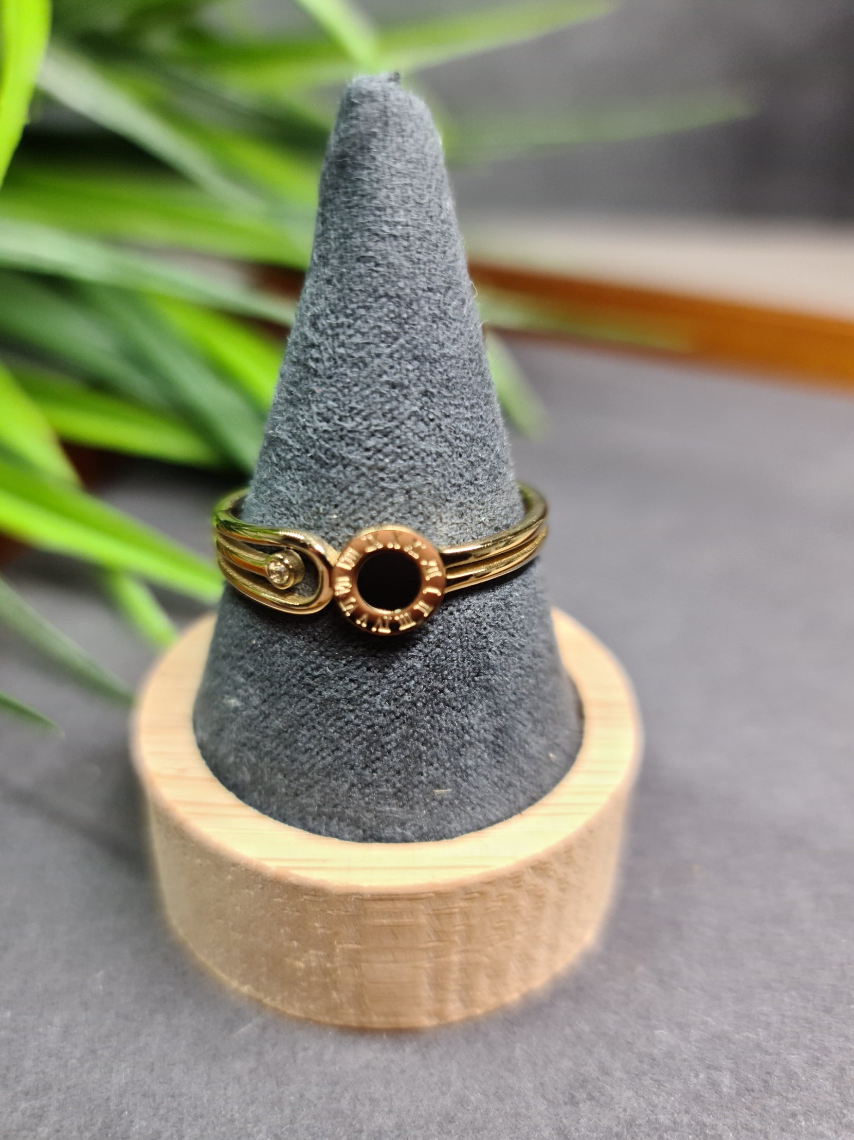 Roman numbers ring image 0