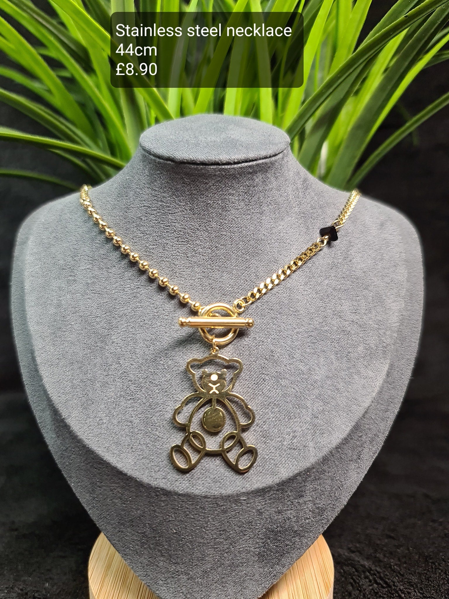 Teddy necklace image 0