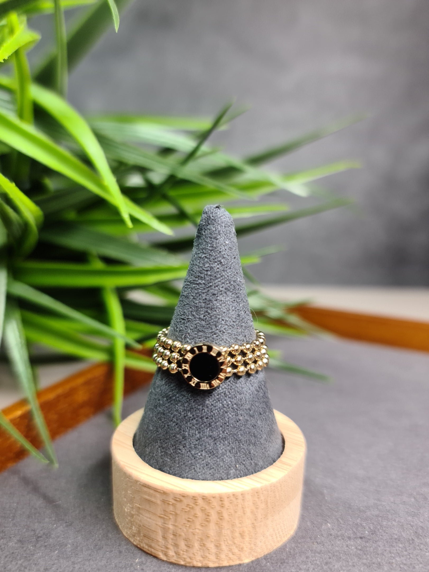 Roman numbers ring image 0