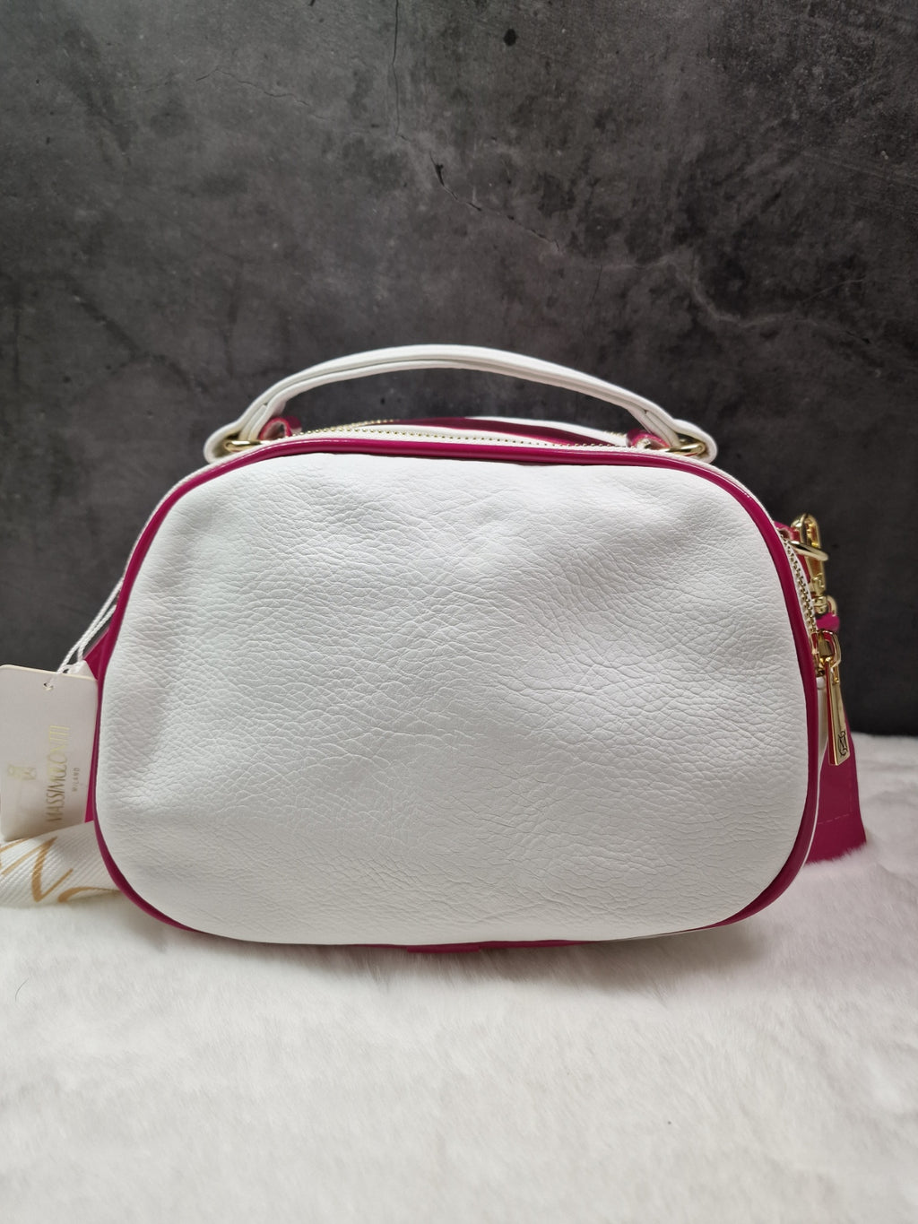 Massimo Contti - small, shoulder bag in white and fuchsia image 1