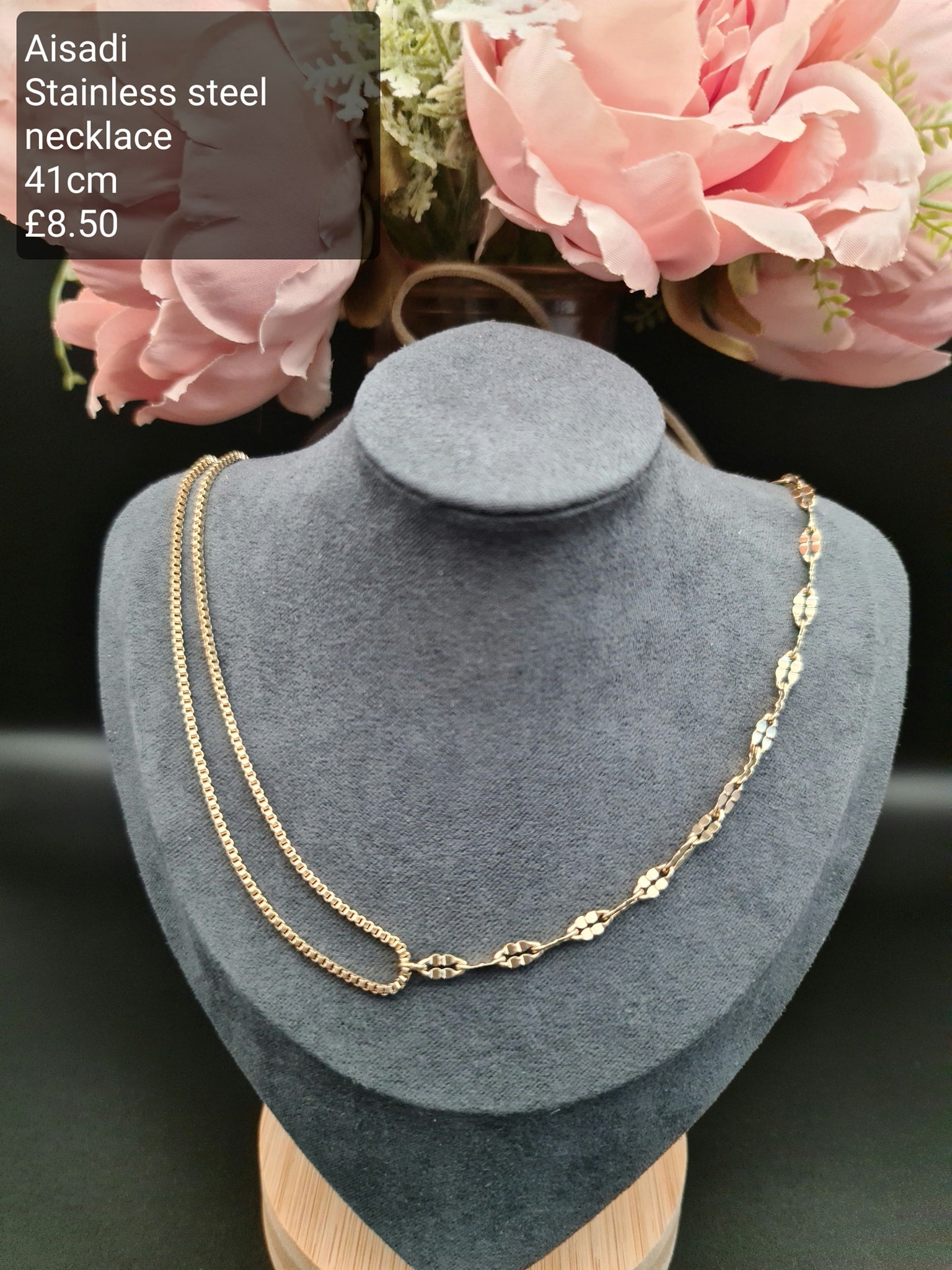 Necklace image 0