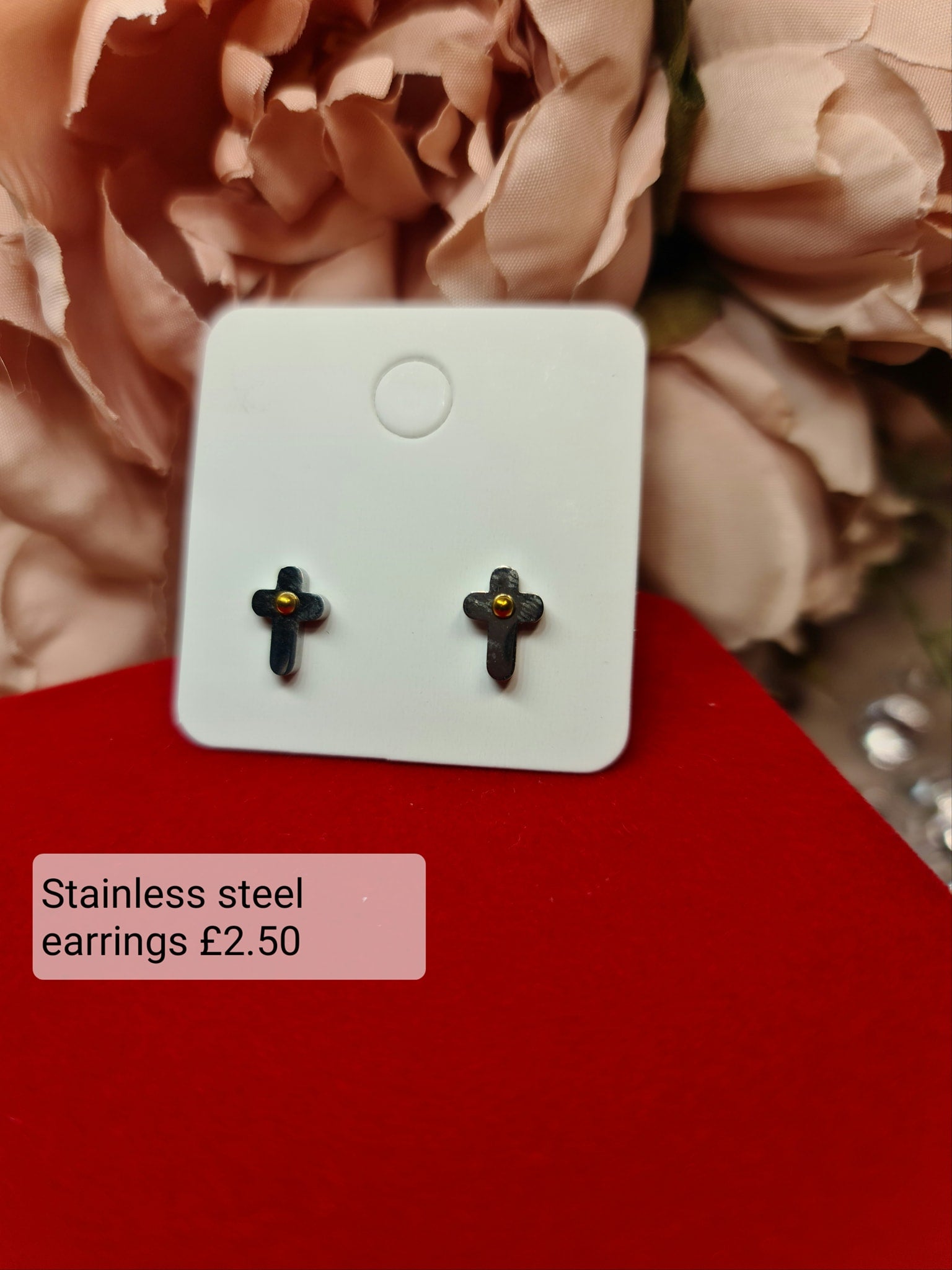 Cross earrings image 0