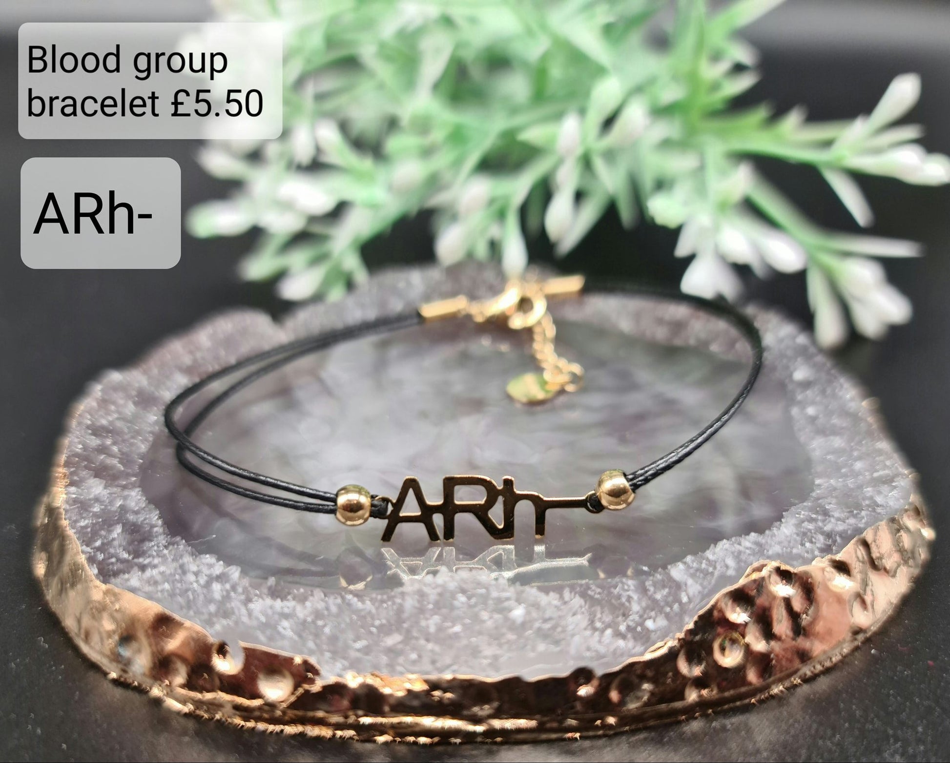 Blood group bracelet ARh- image 0