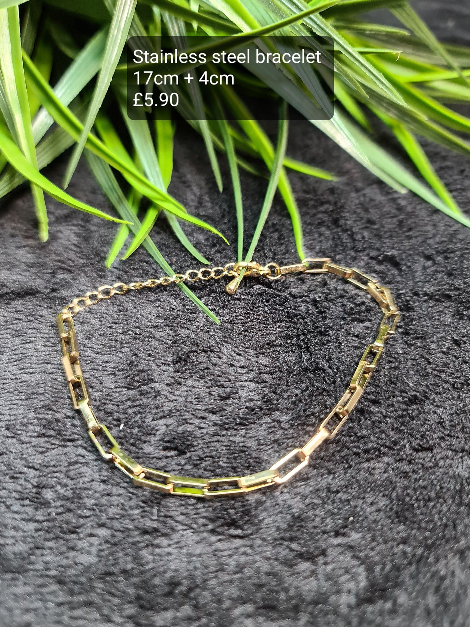 Simple bracelet image 0
