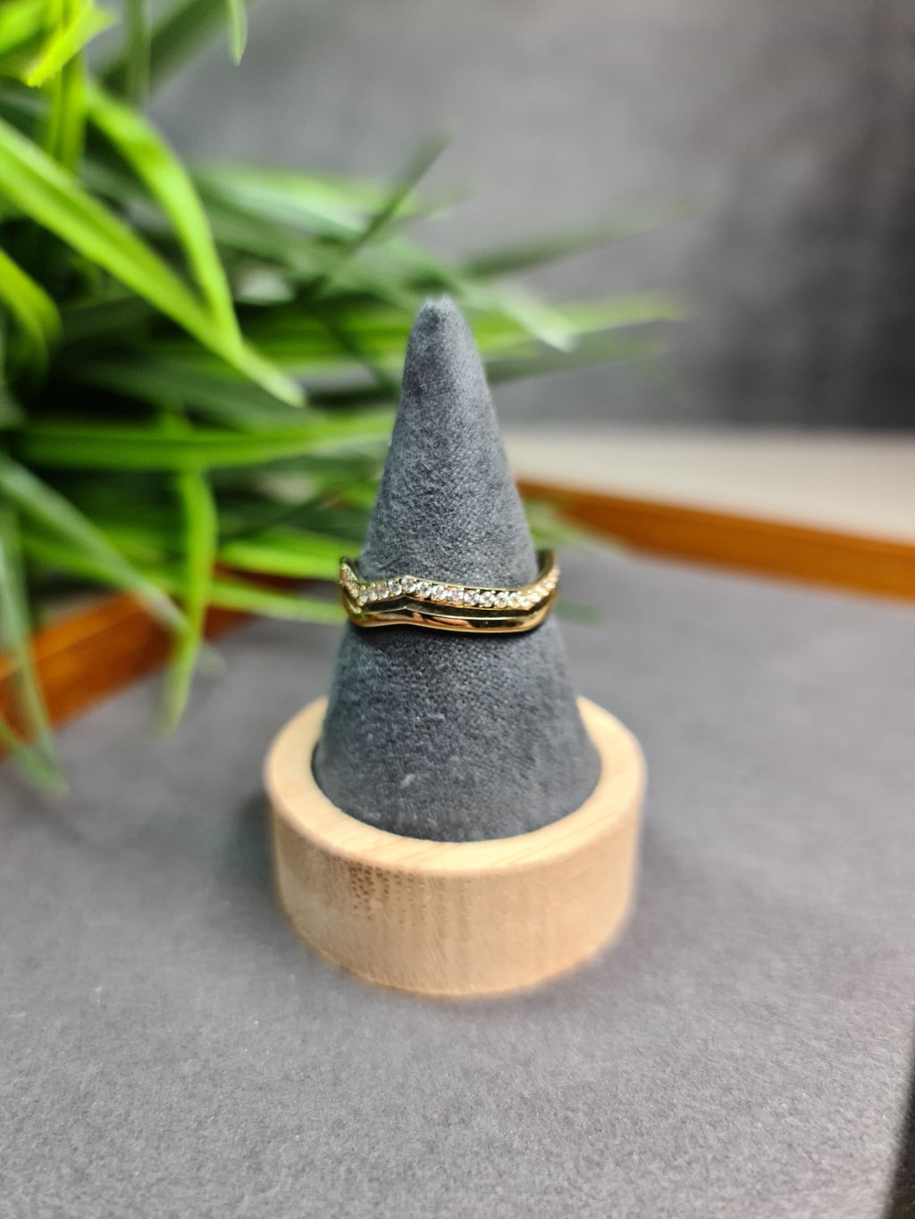 Crown wedding ring image 0