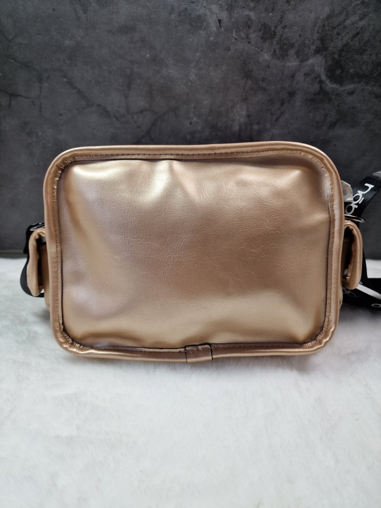 Nobo - small, gold  shoulder bag image 2