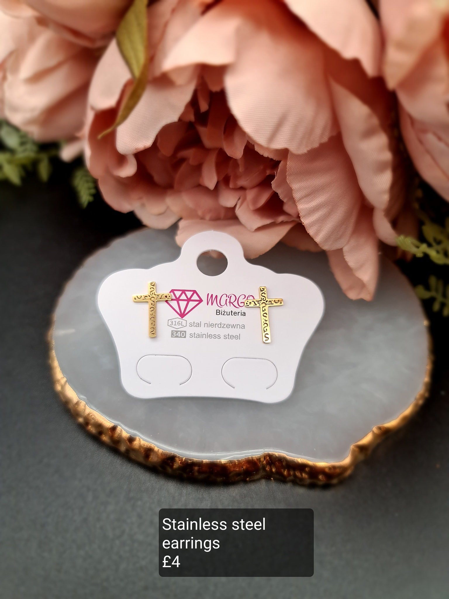 Cross earrings image 0