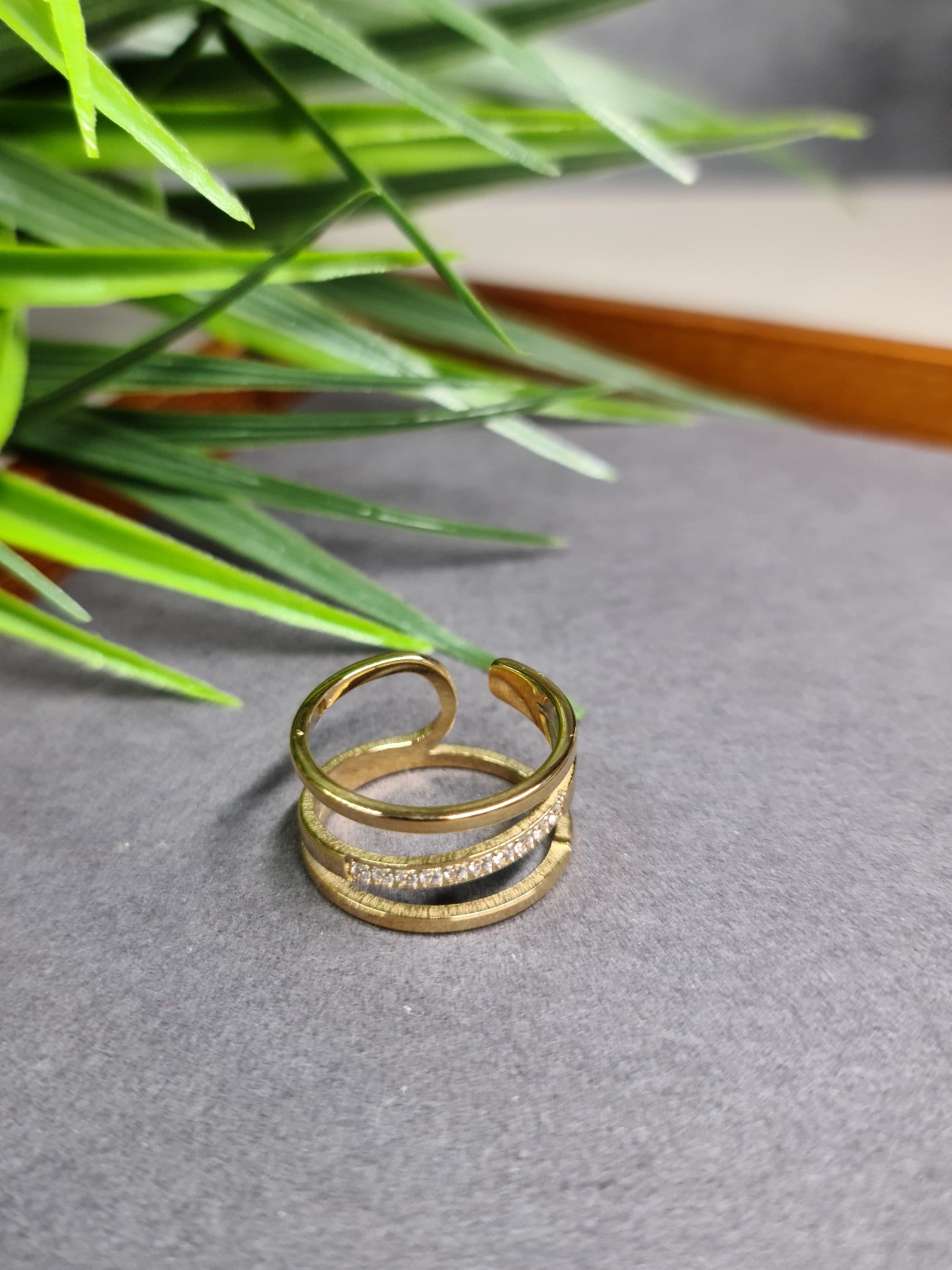 Diamante ring image 1