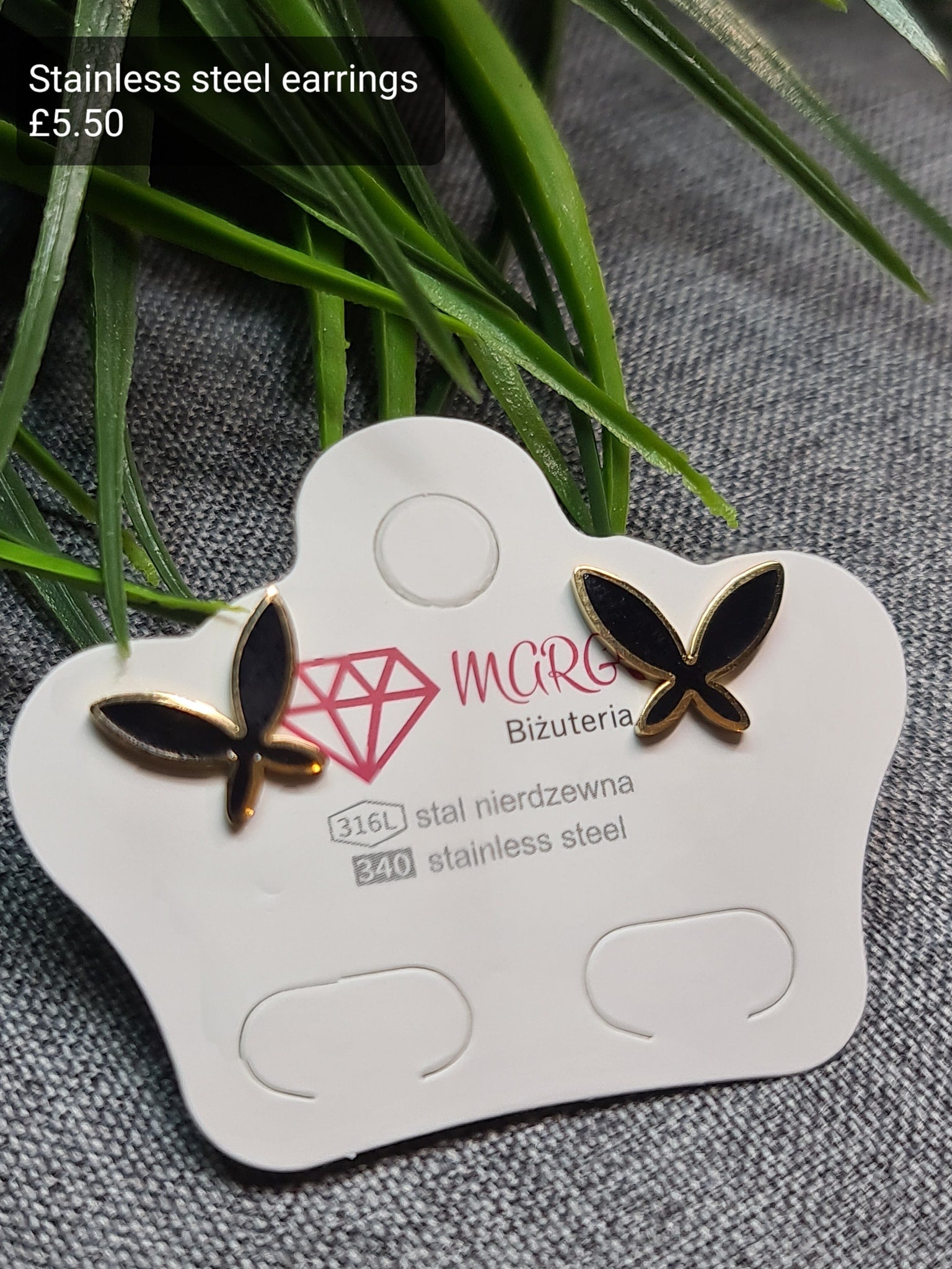 Simple, elegant earrings image 0