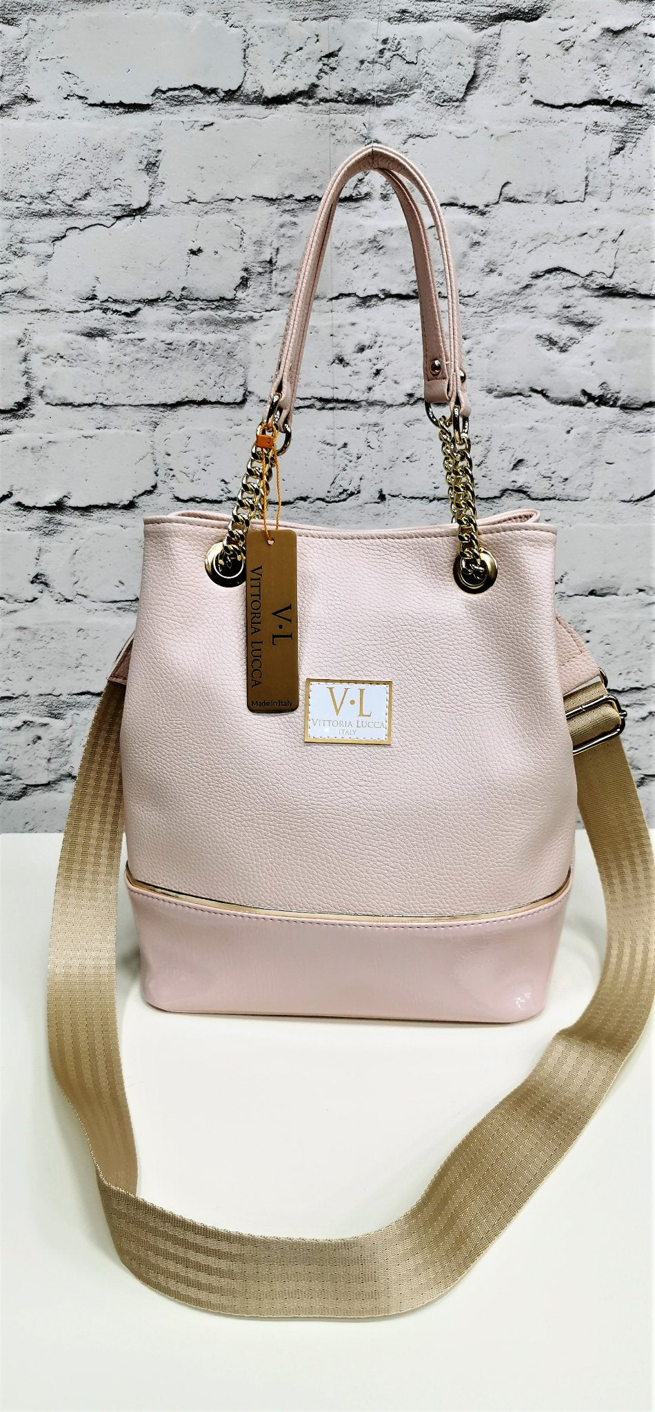 Vittoria Lucca baby pink handbag image 0