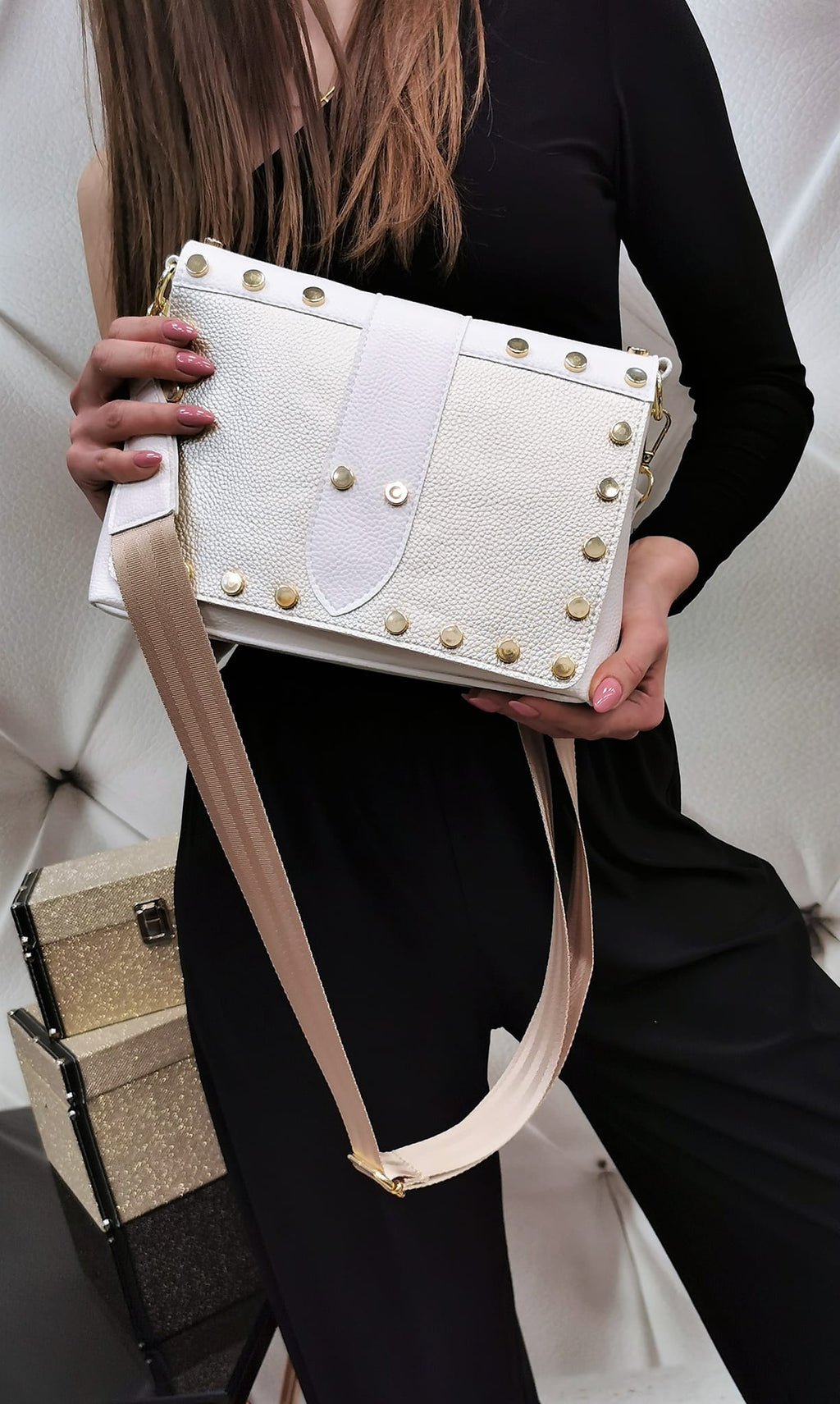 Vittoria Lucca white/gold handbag image 0
