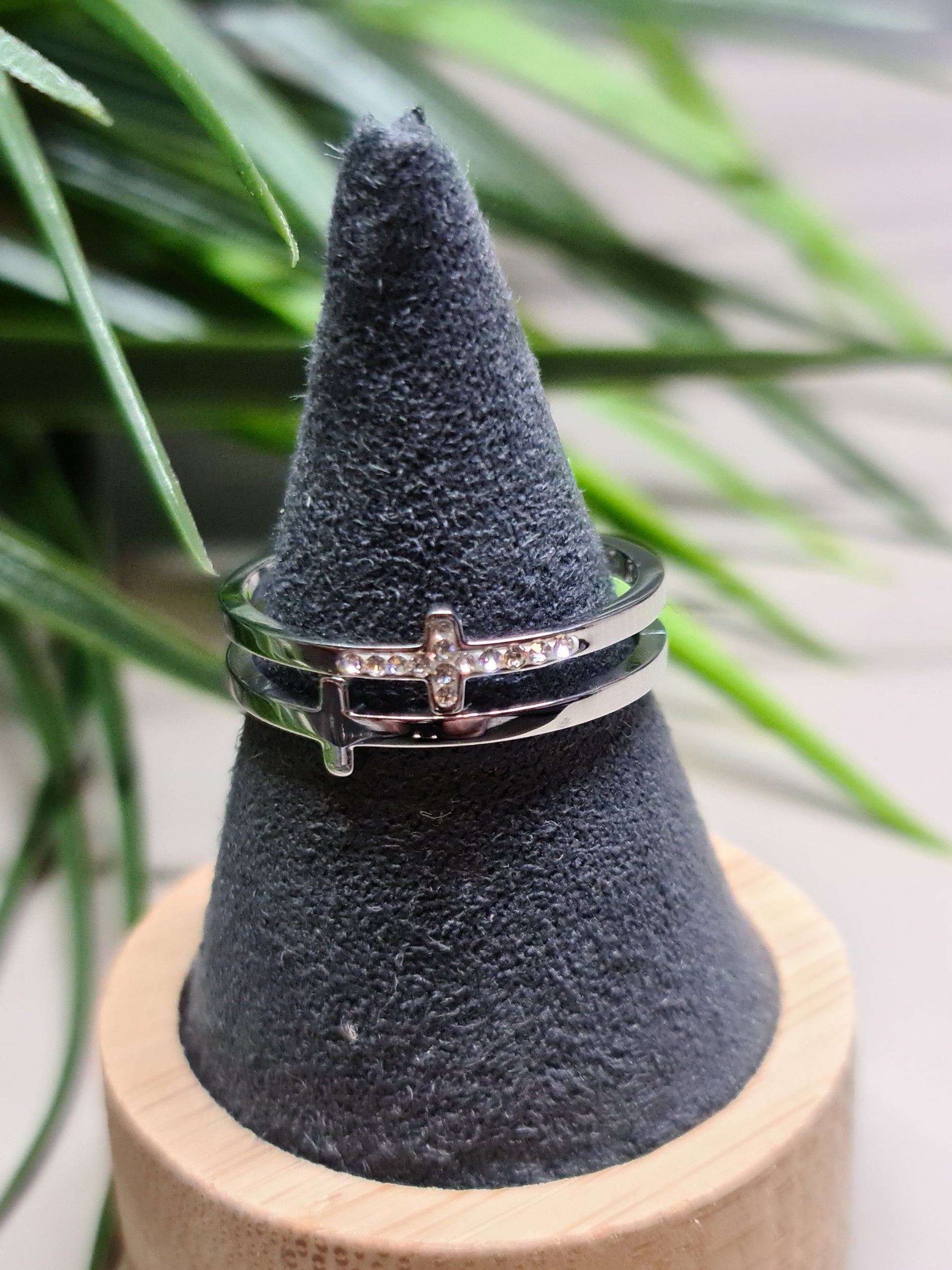 Cross ring - silver image 1