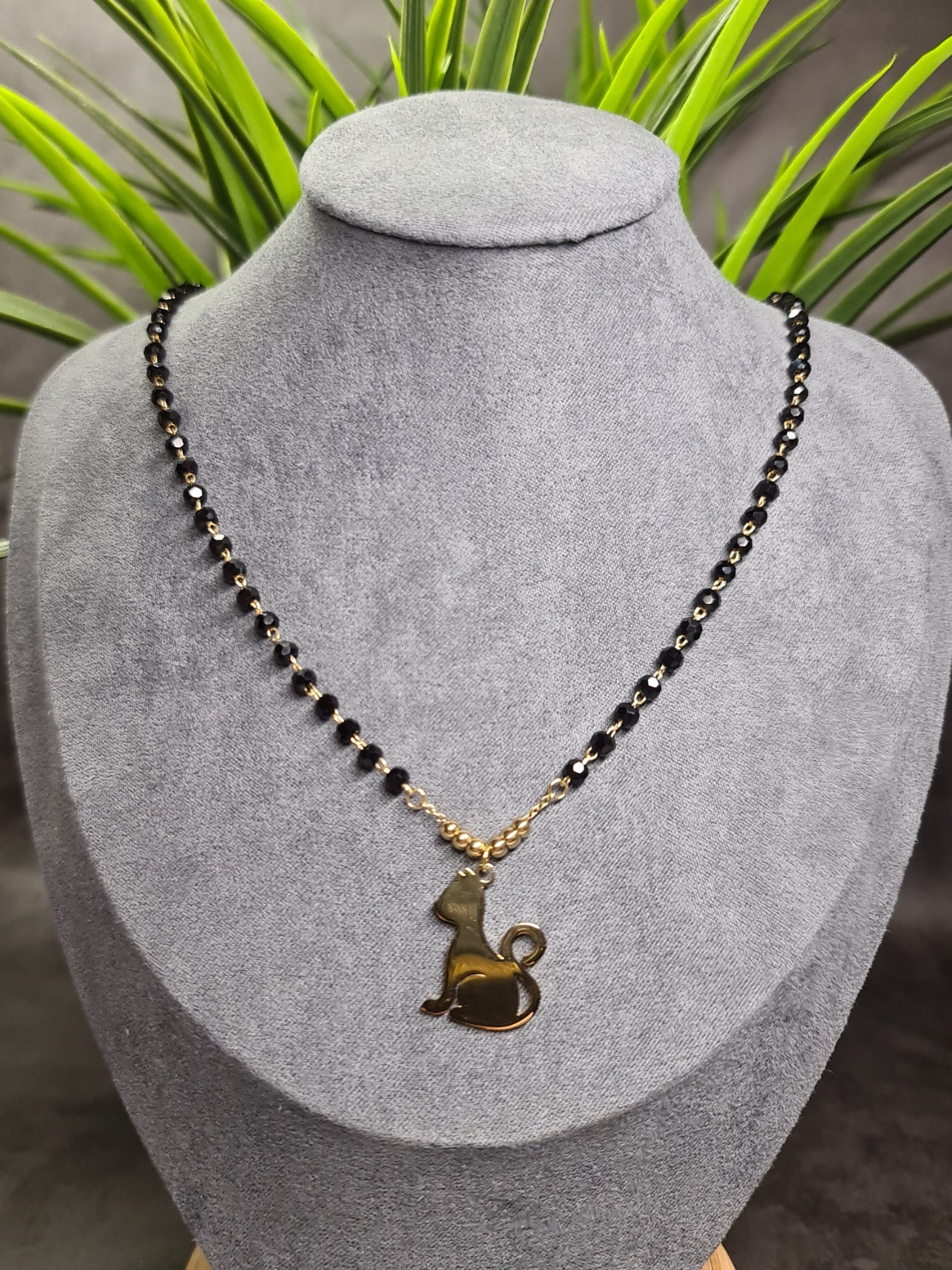 Cat necklace image 0