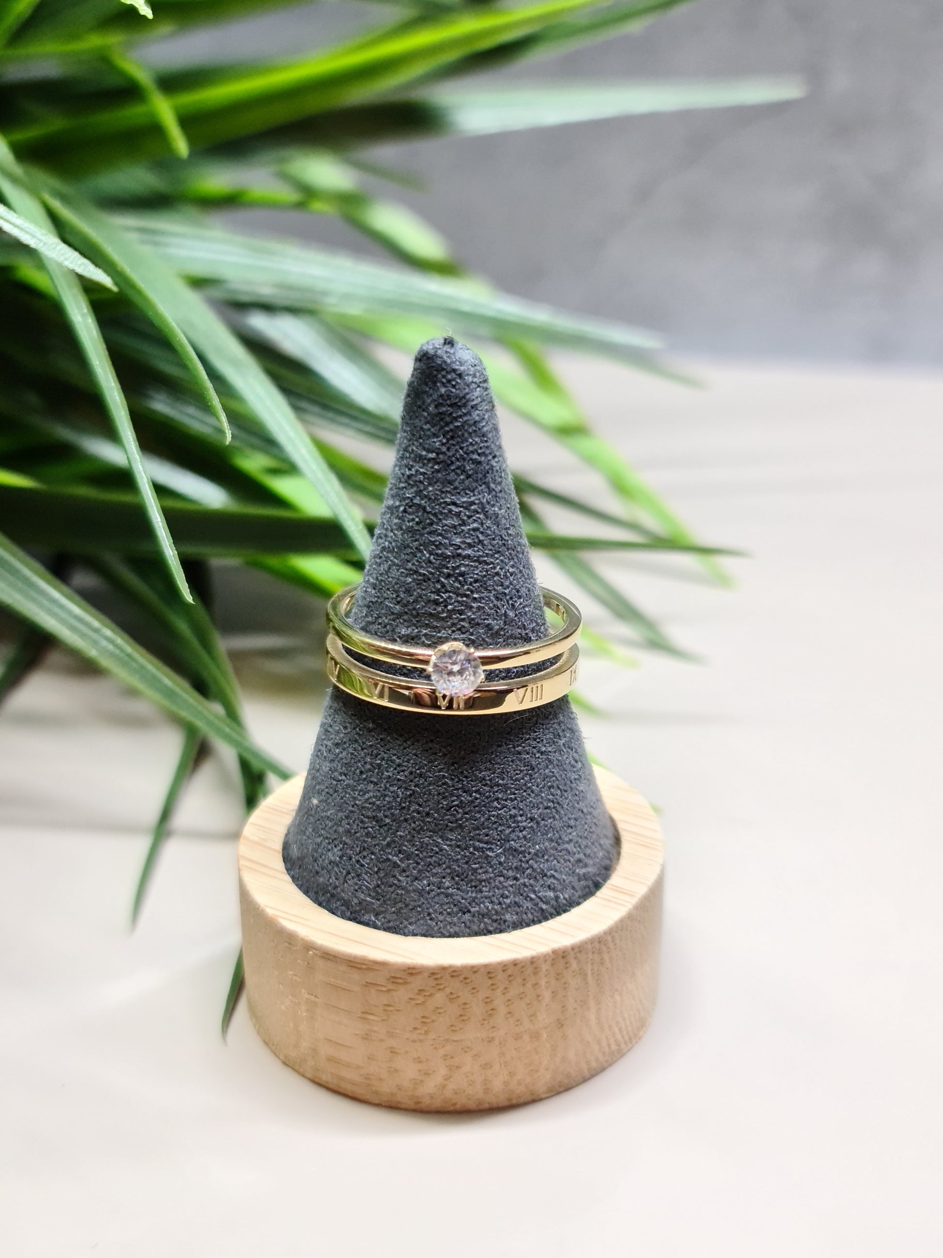 Roman numbers ring image 0