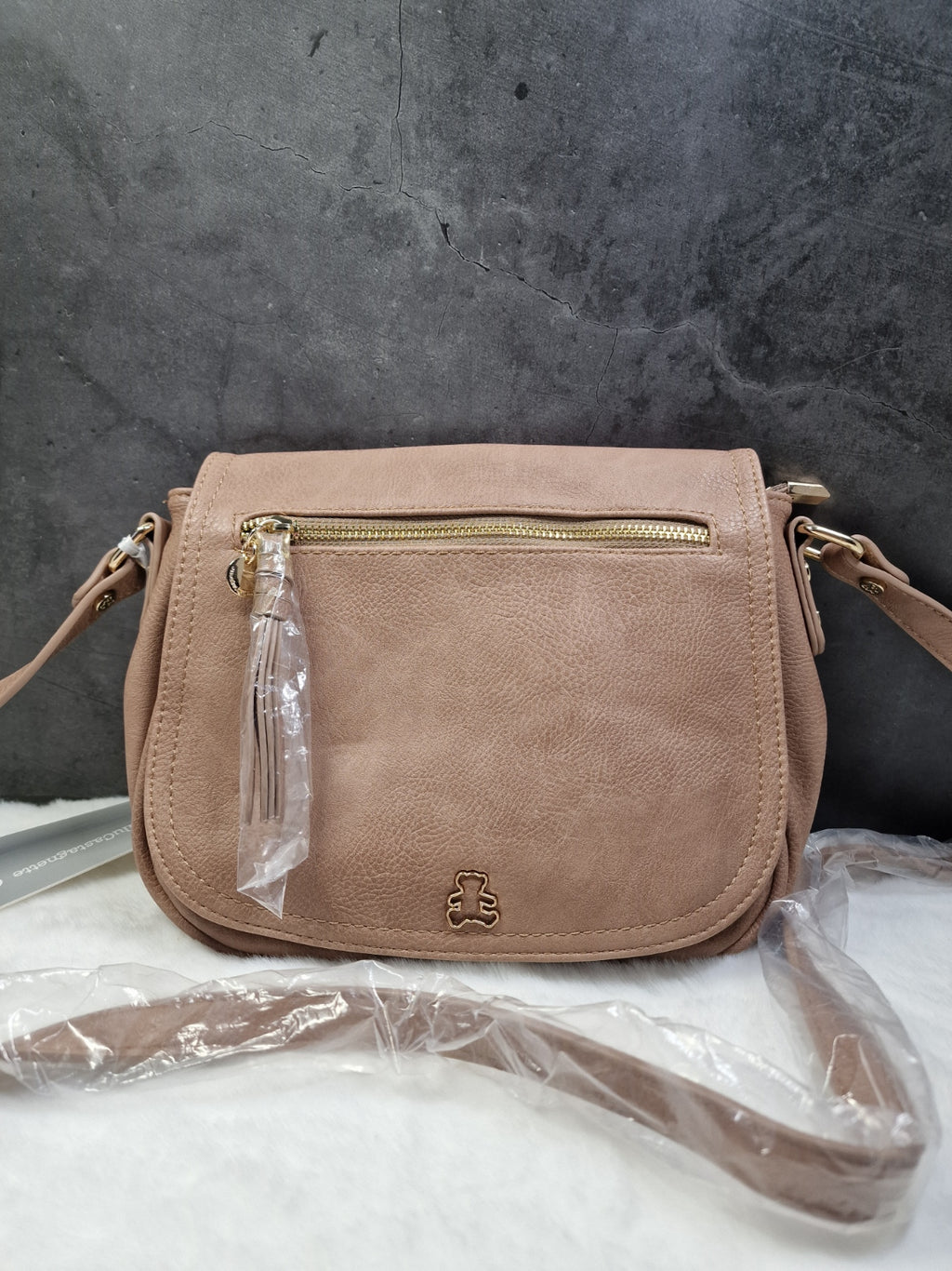Lulu Castagnette cross body bag in caramel image 0
