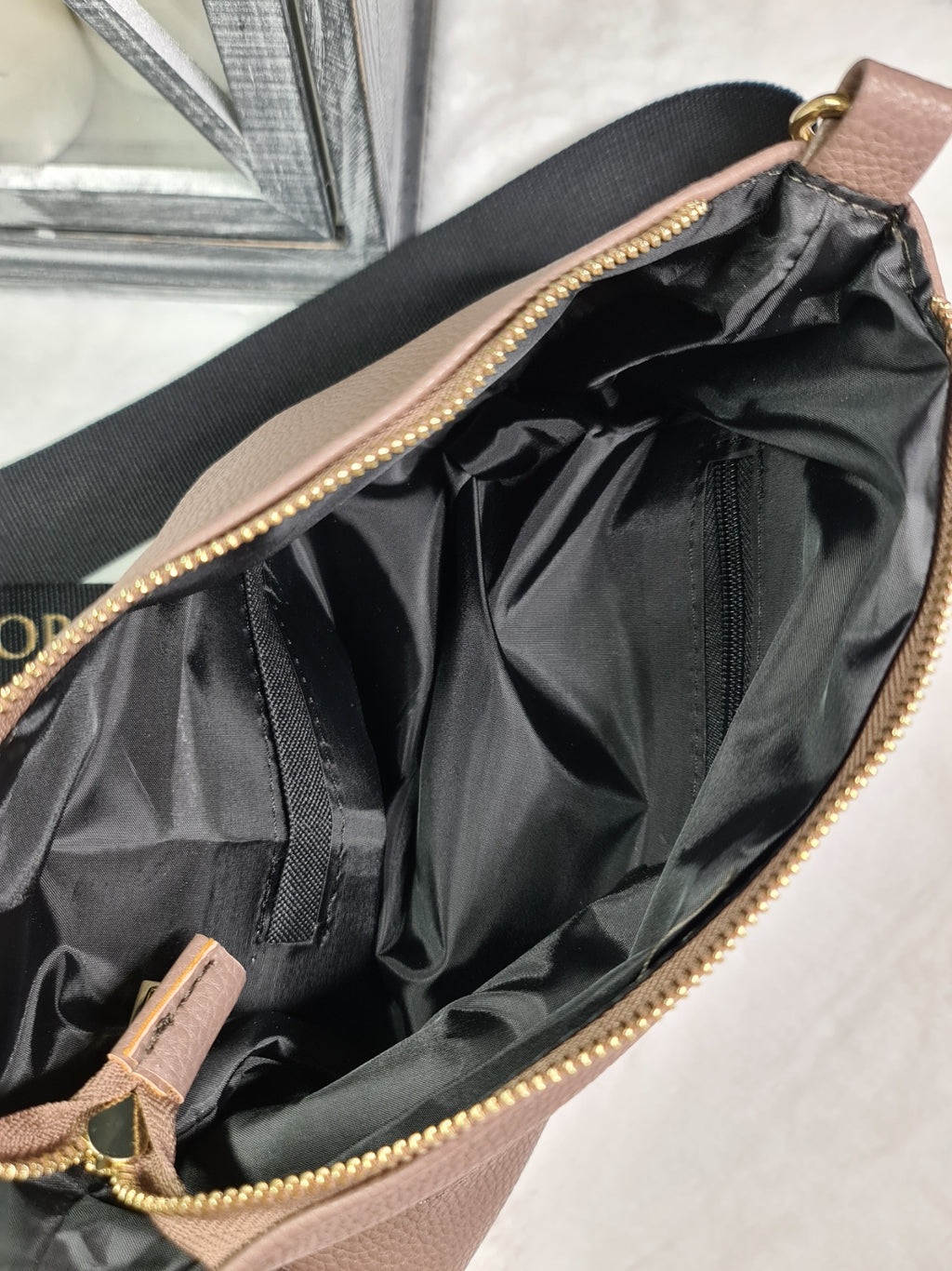 Vittoria Lucca brown bag image 2