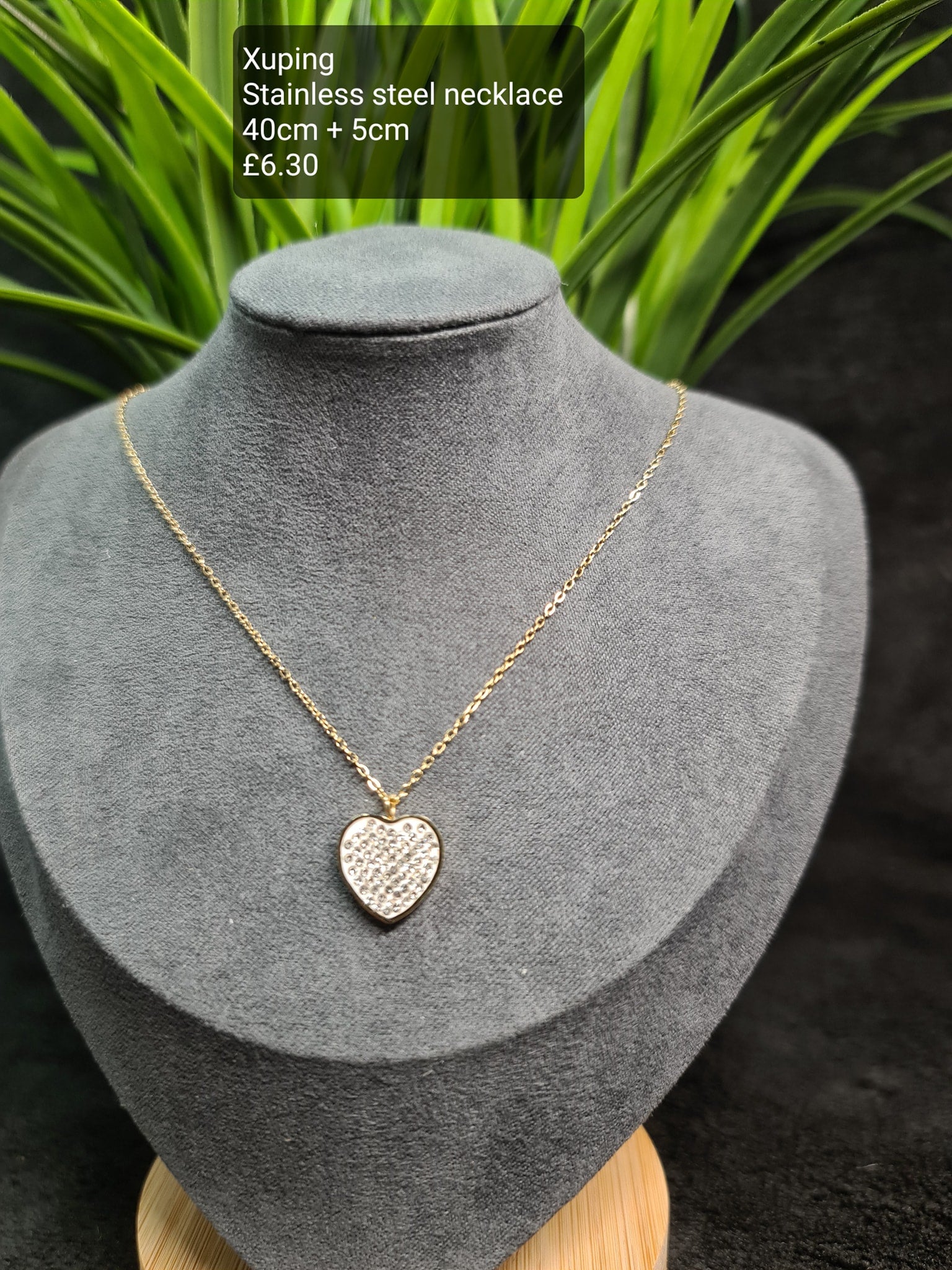 Diamond heart necklace image 0