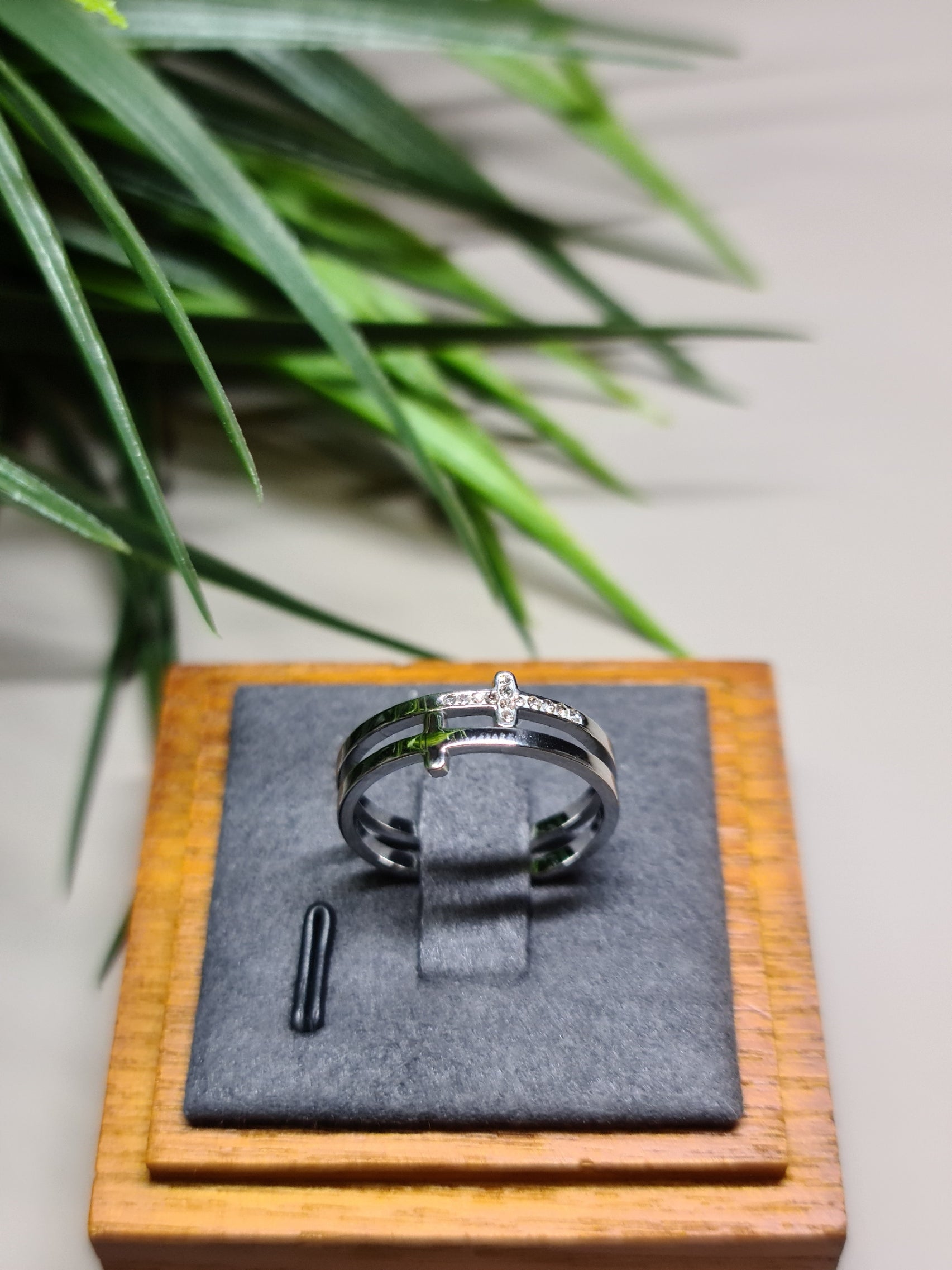 Cross ring - silver image 0