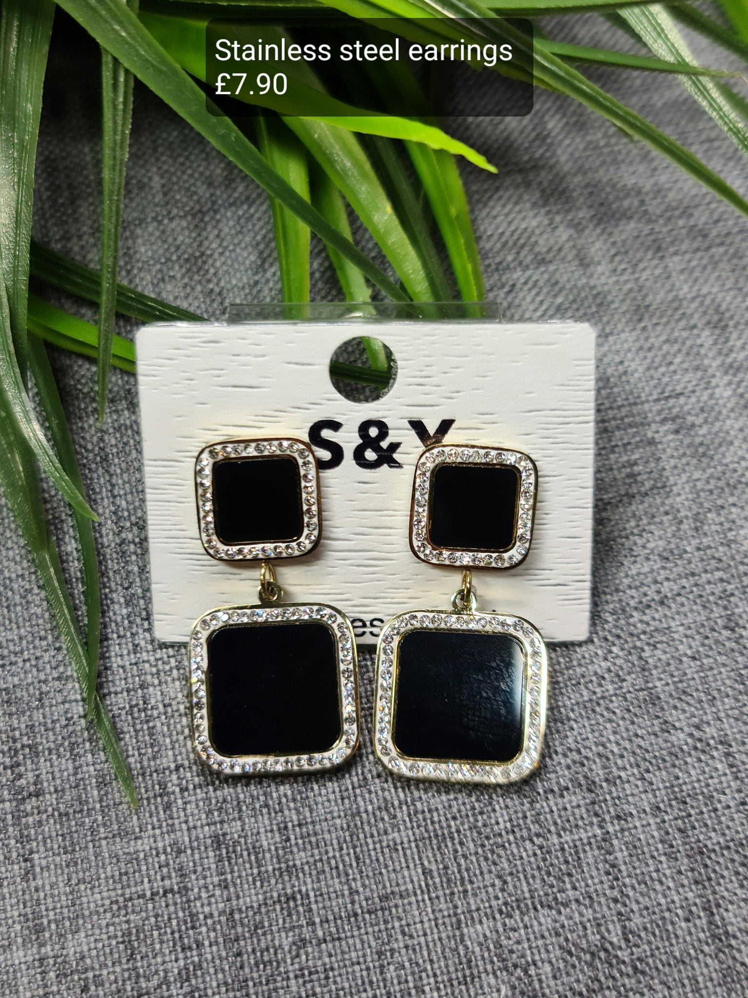 Stylish earrings image 0