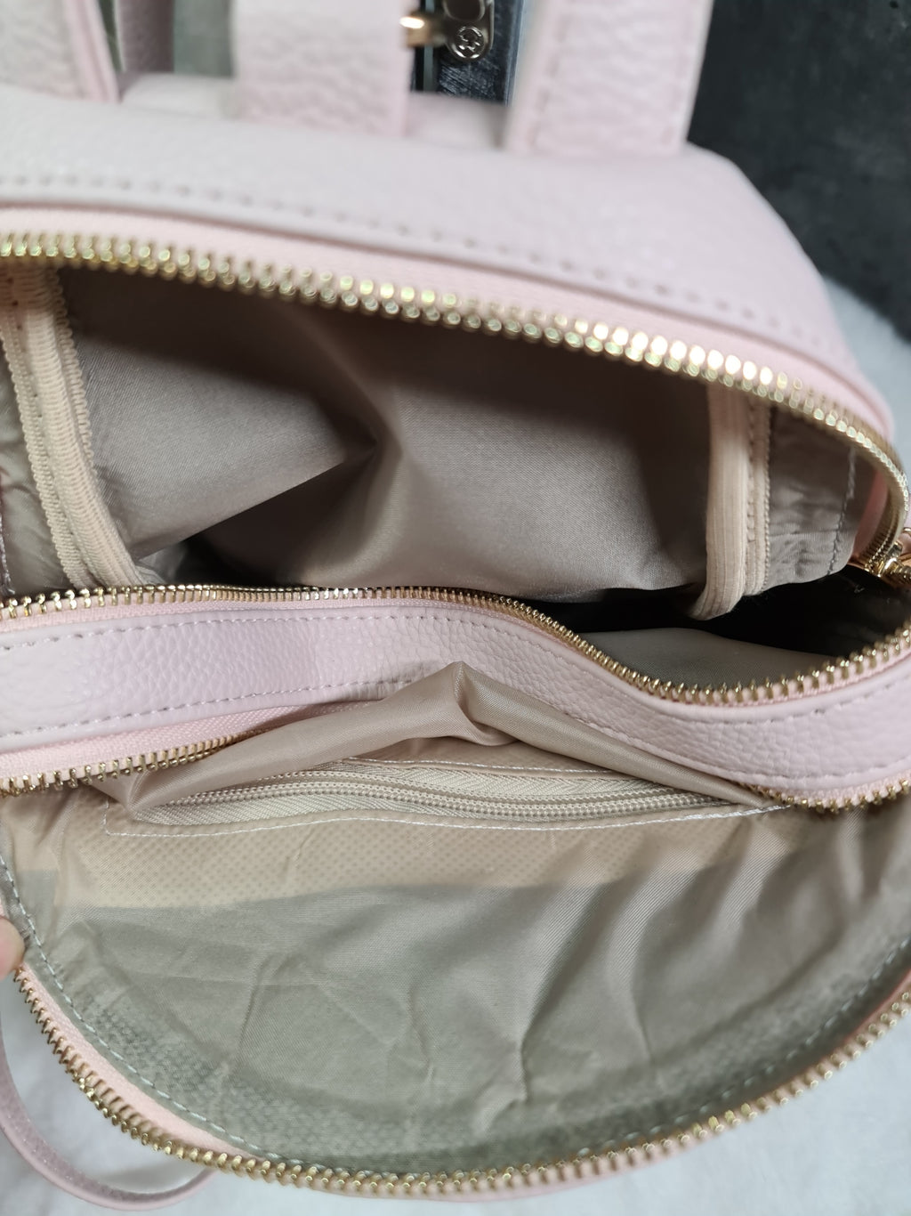 Vittoria Lucca, baby pink, backpack image 3