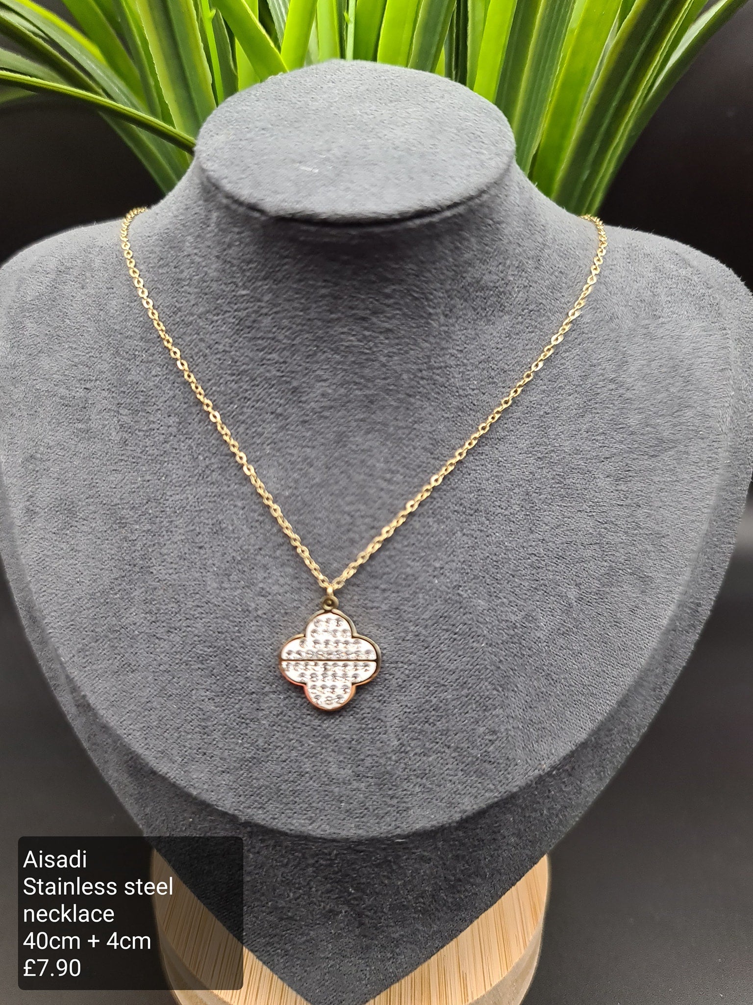 Diamante clover necklace image 0