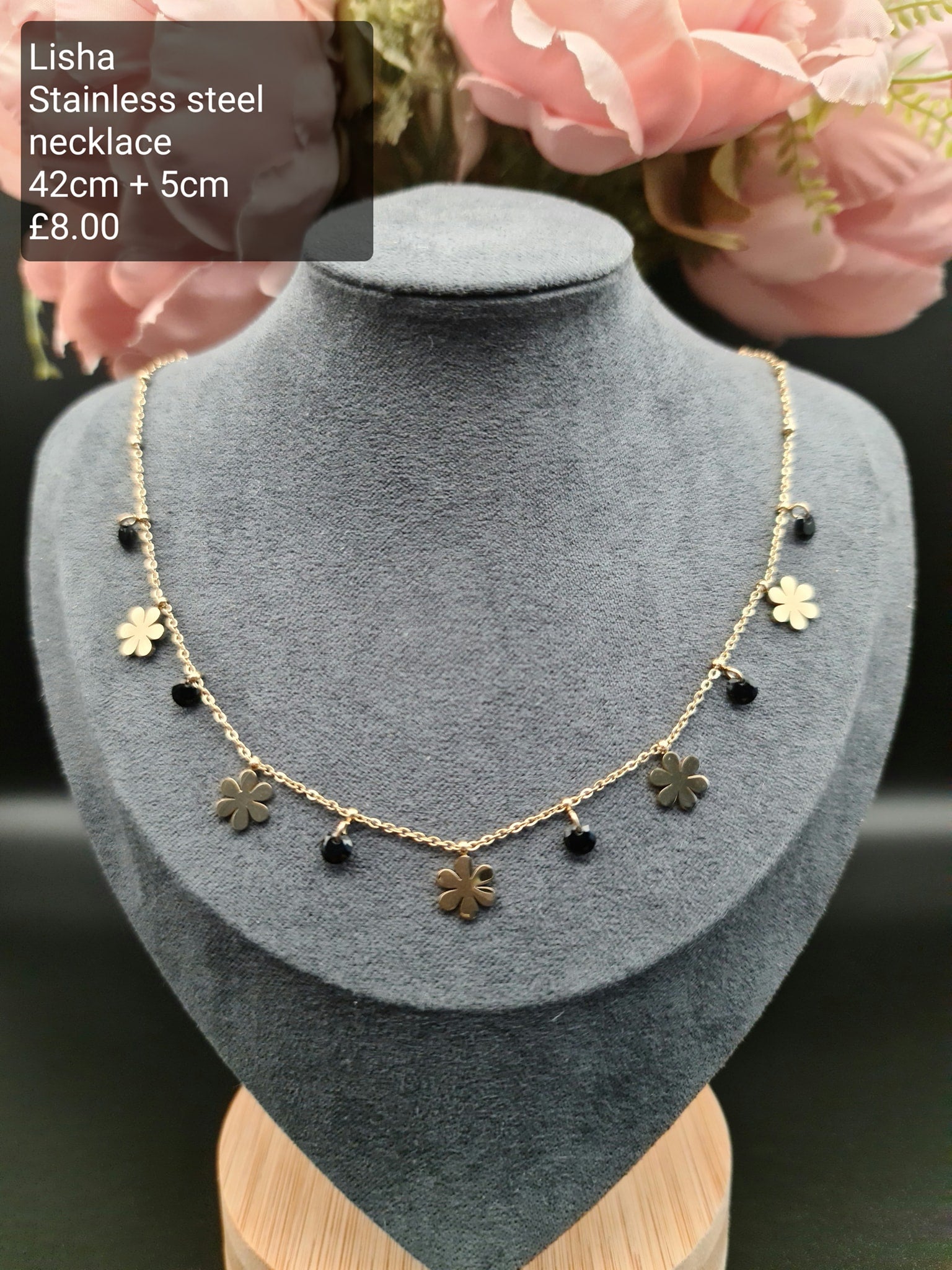 Necklace image 0