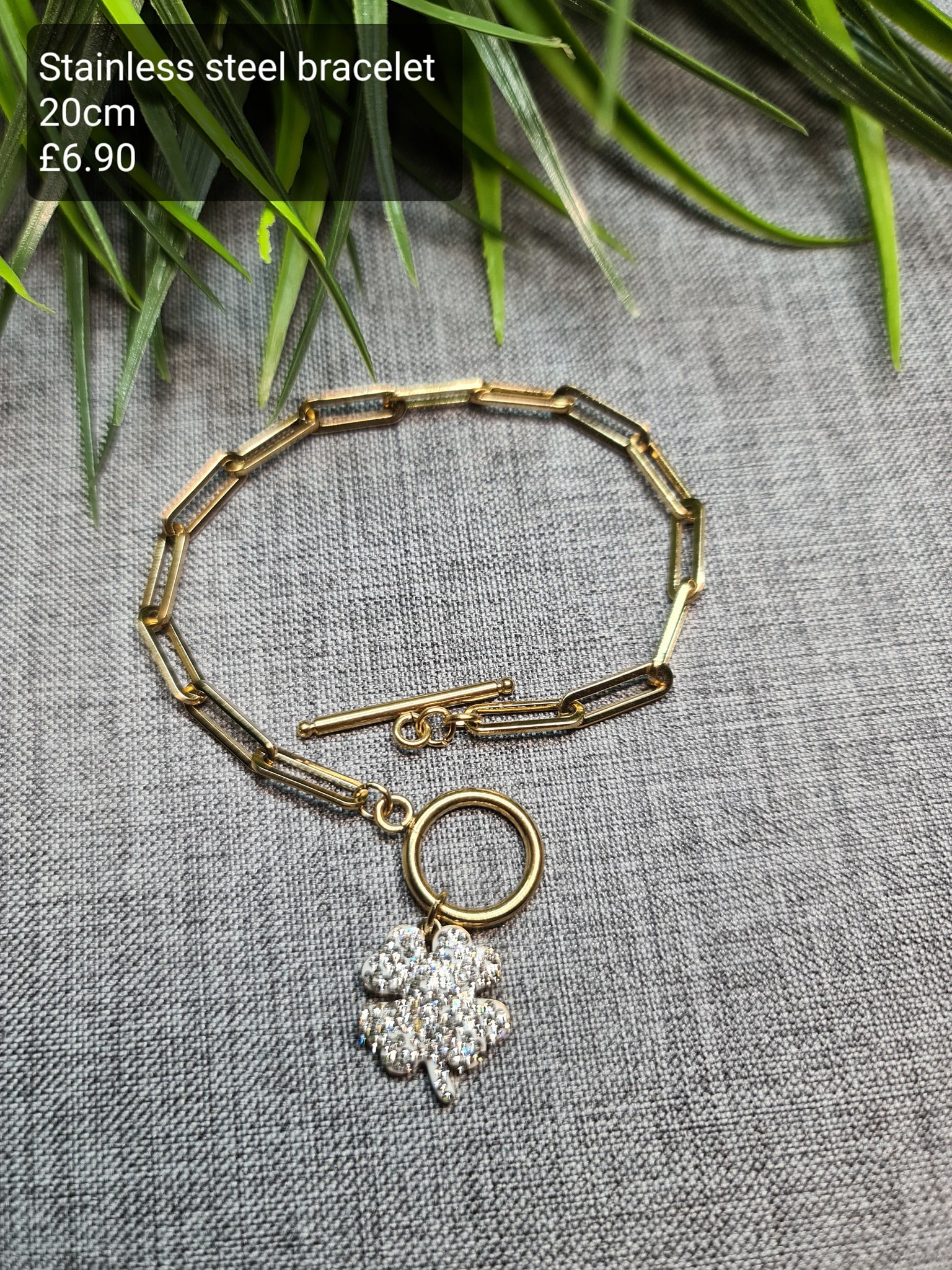 Clover bracelet image 0