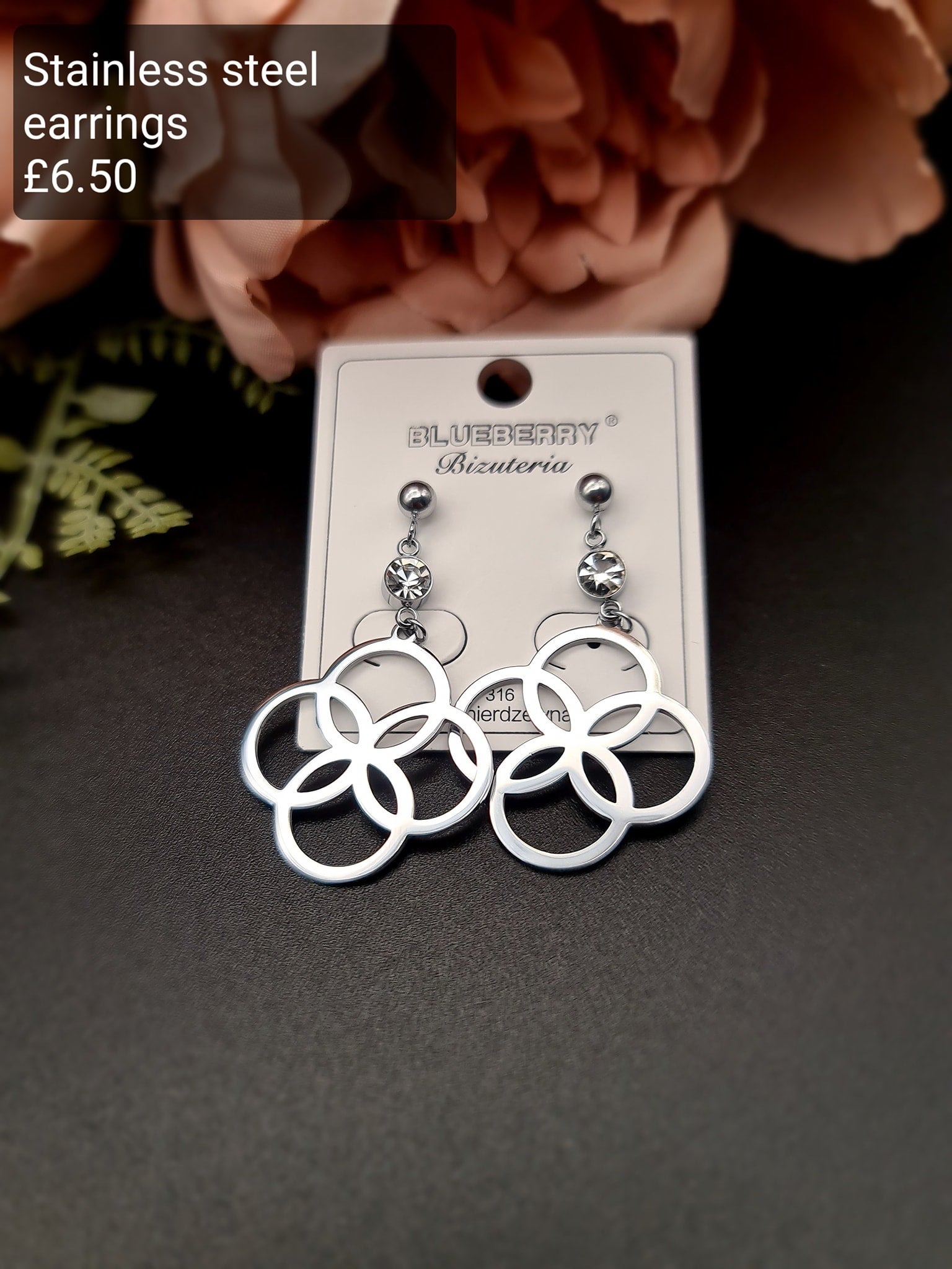 Drop earrings image 0