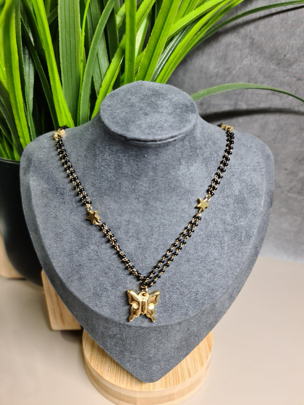 Christmas collection star earrings image 0