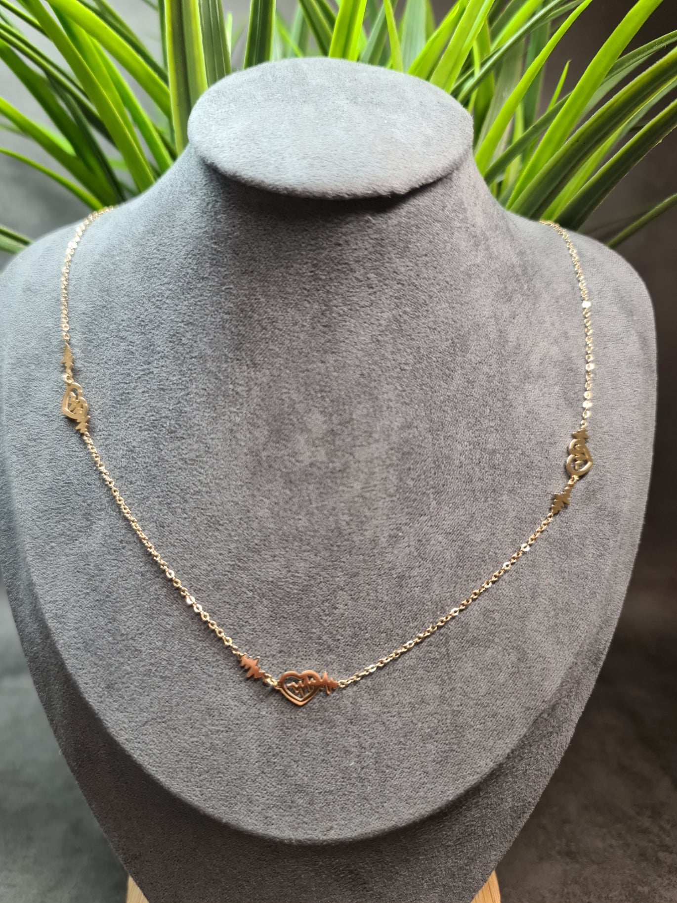 Heart line necklace image 0