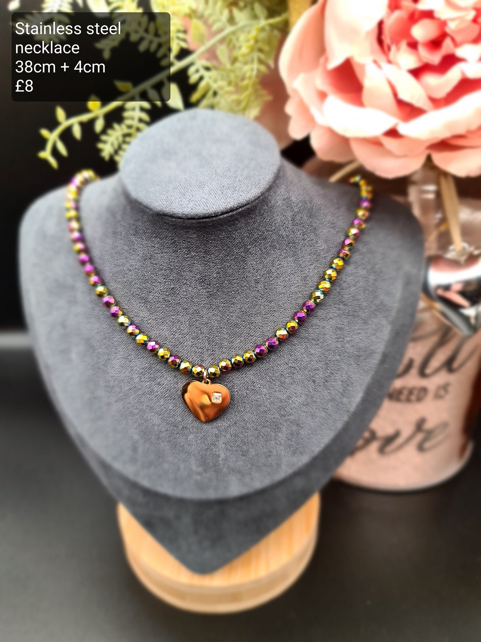 Beaded necklace image 0