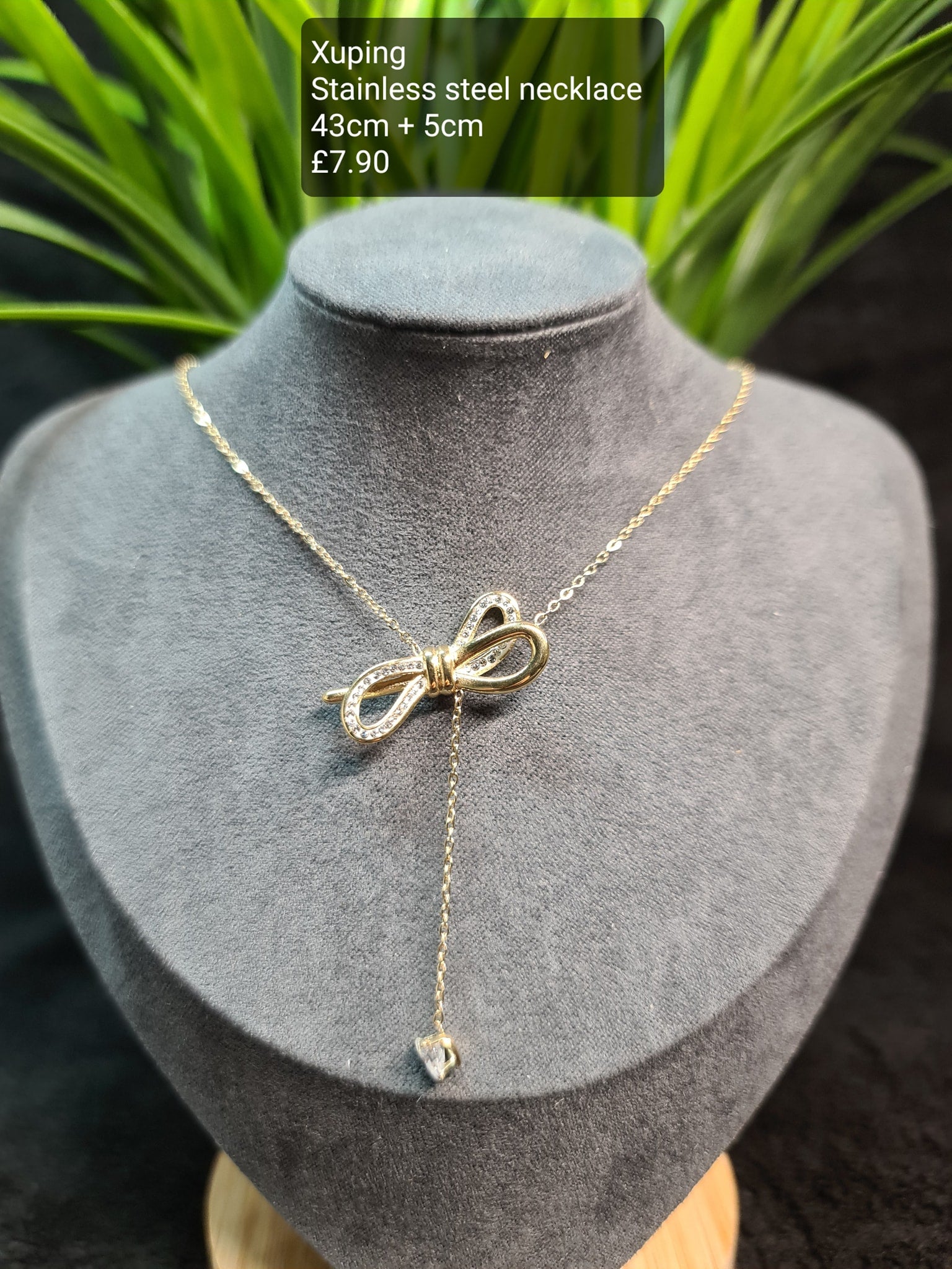 Bow, tie necklace image 0