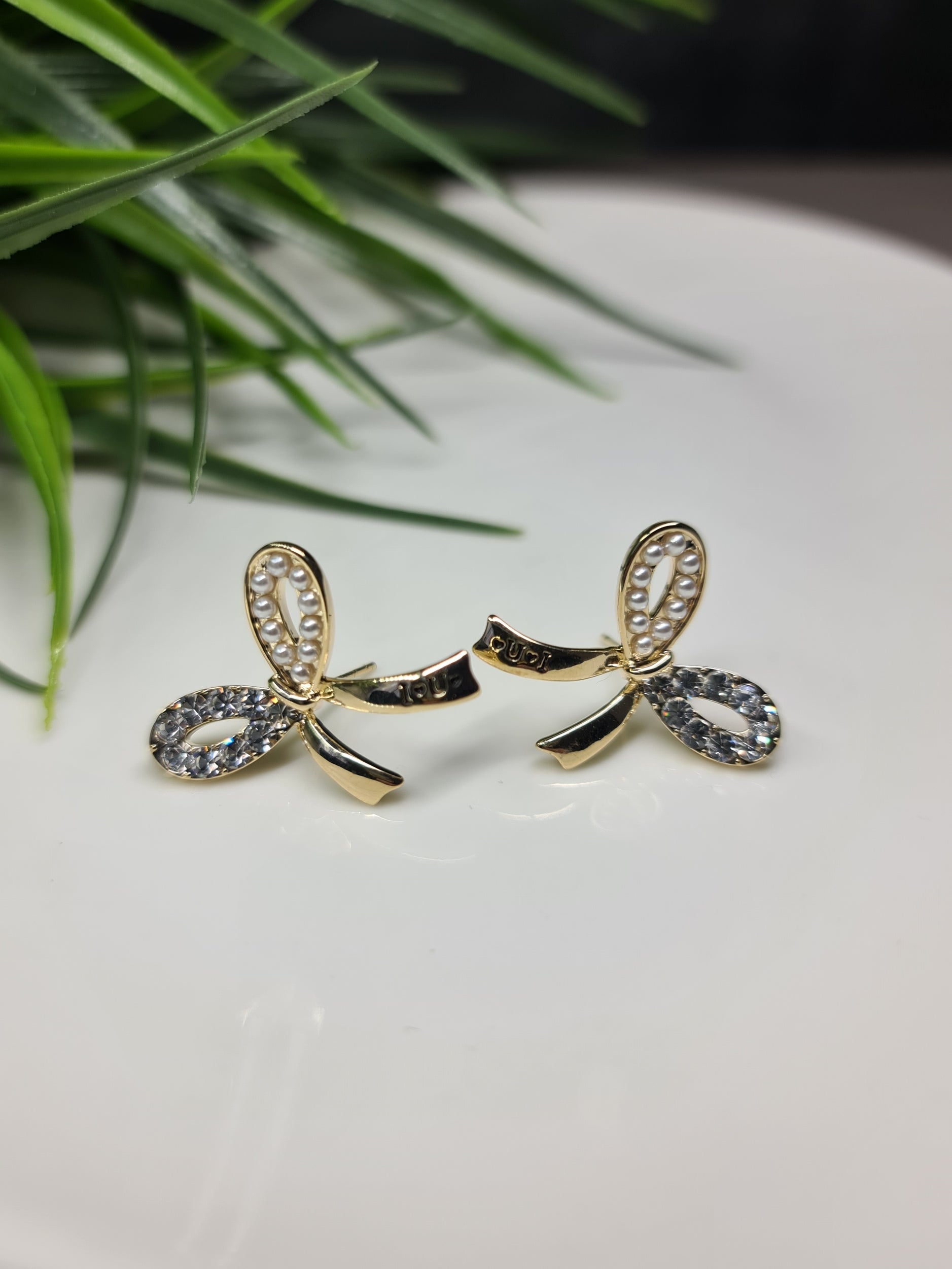 Bow earrings image 0